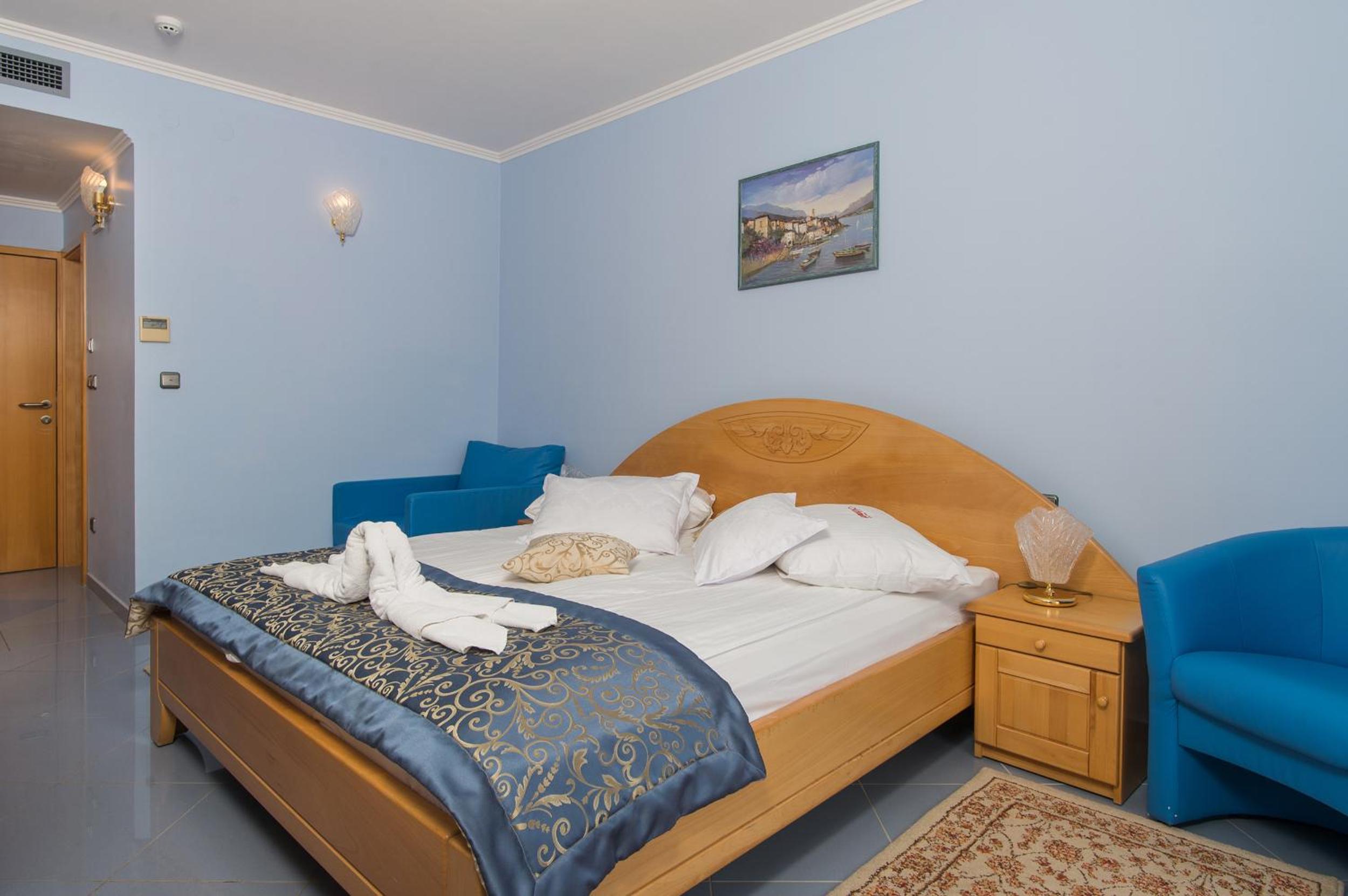 Standard Double Room with Balcony and Sea View - Photo 5