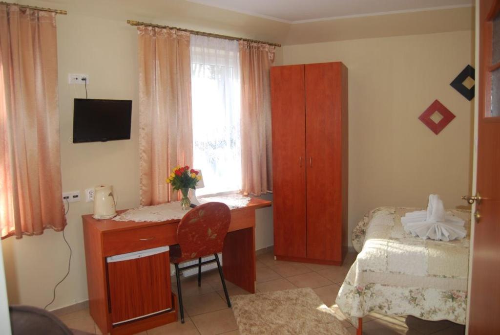 Double Room - Photo 3