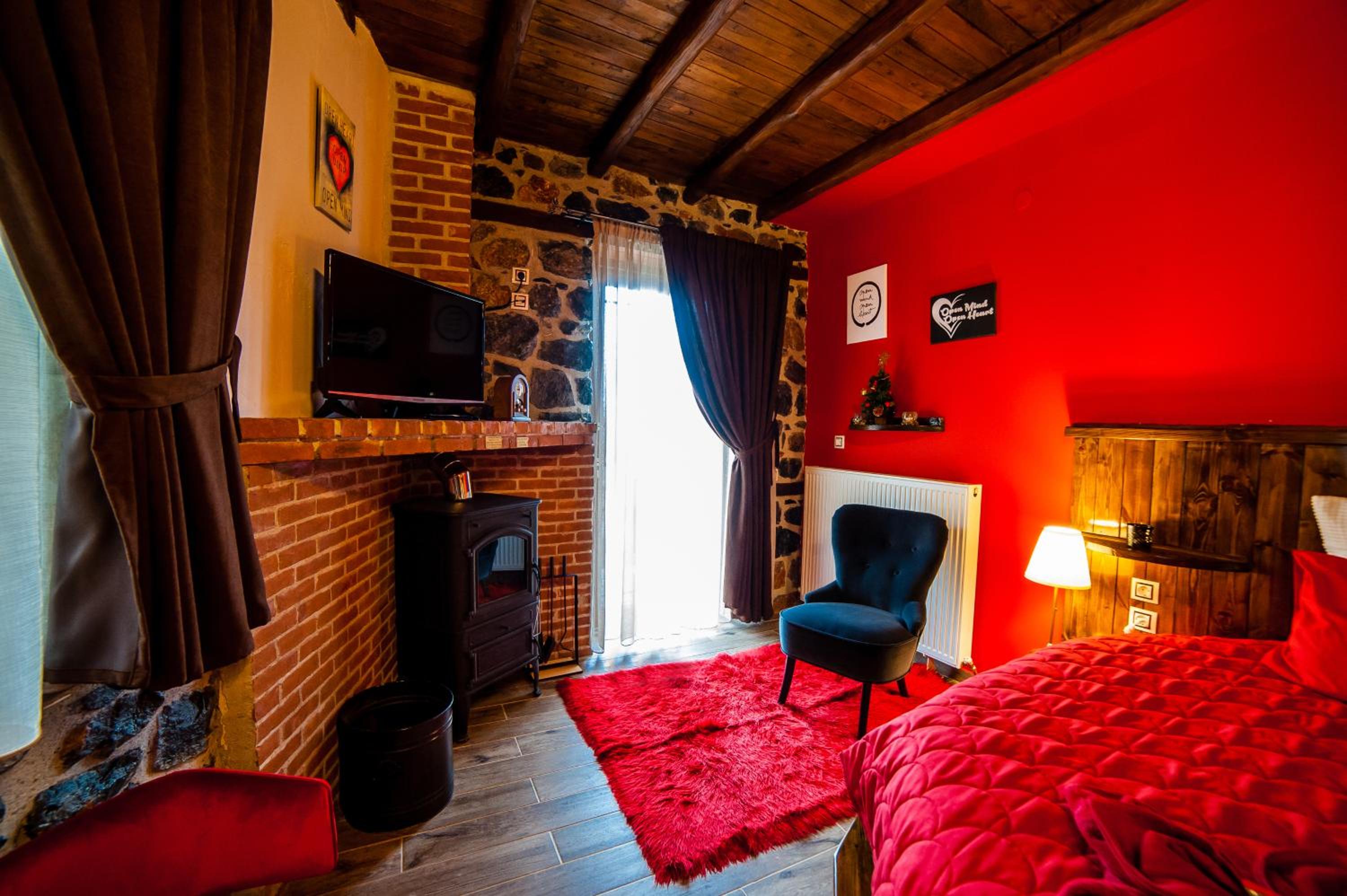 Deluxe Suite with Spa Bath