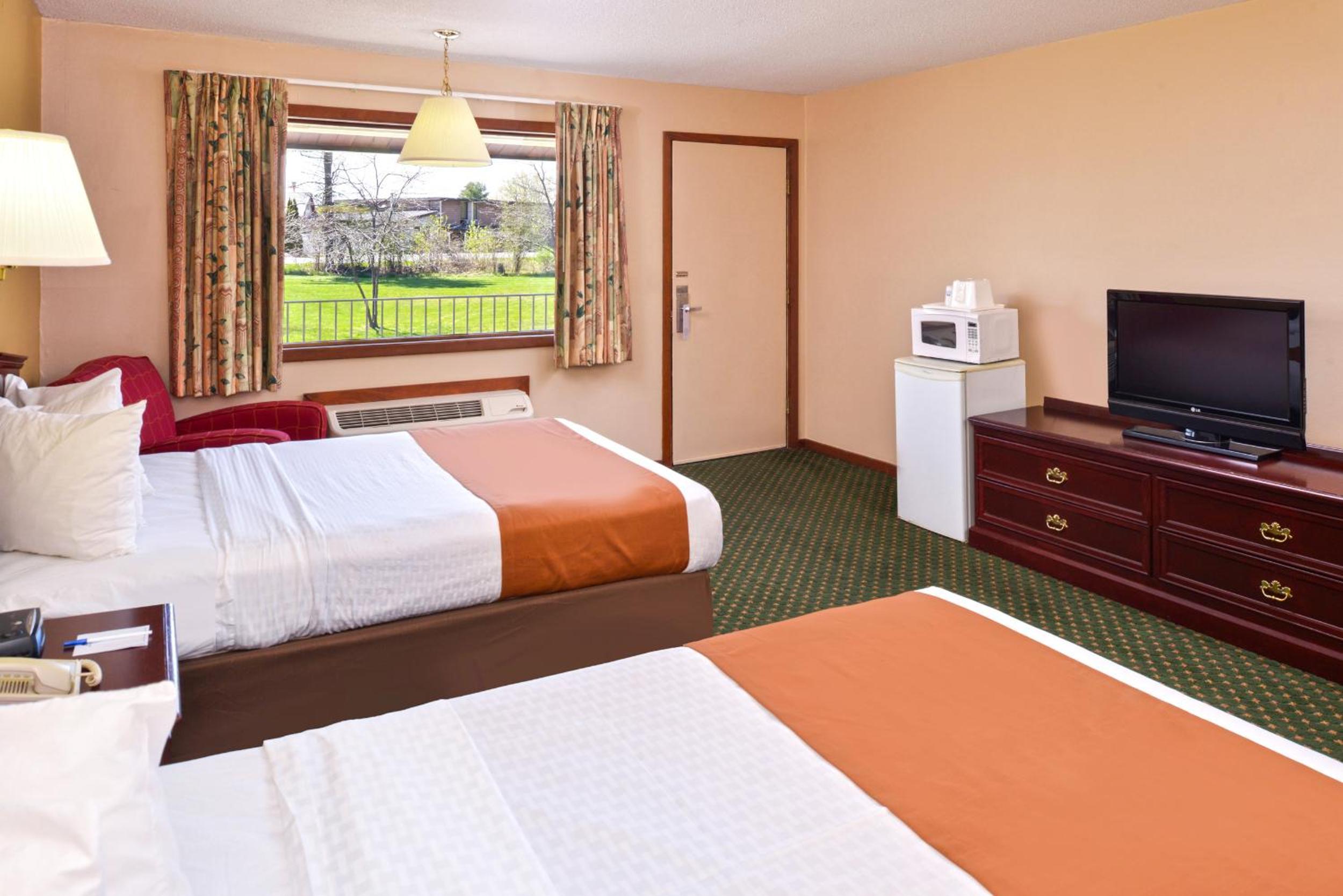 Double Room with Two Double Beds - Non-Smoking - Photo 2