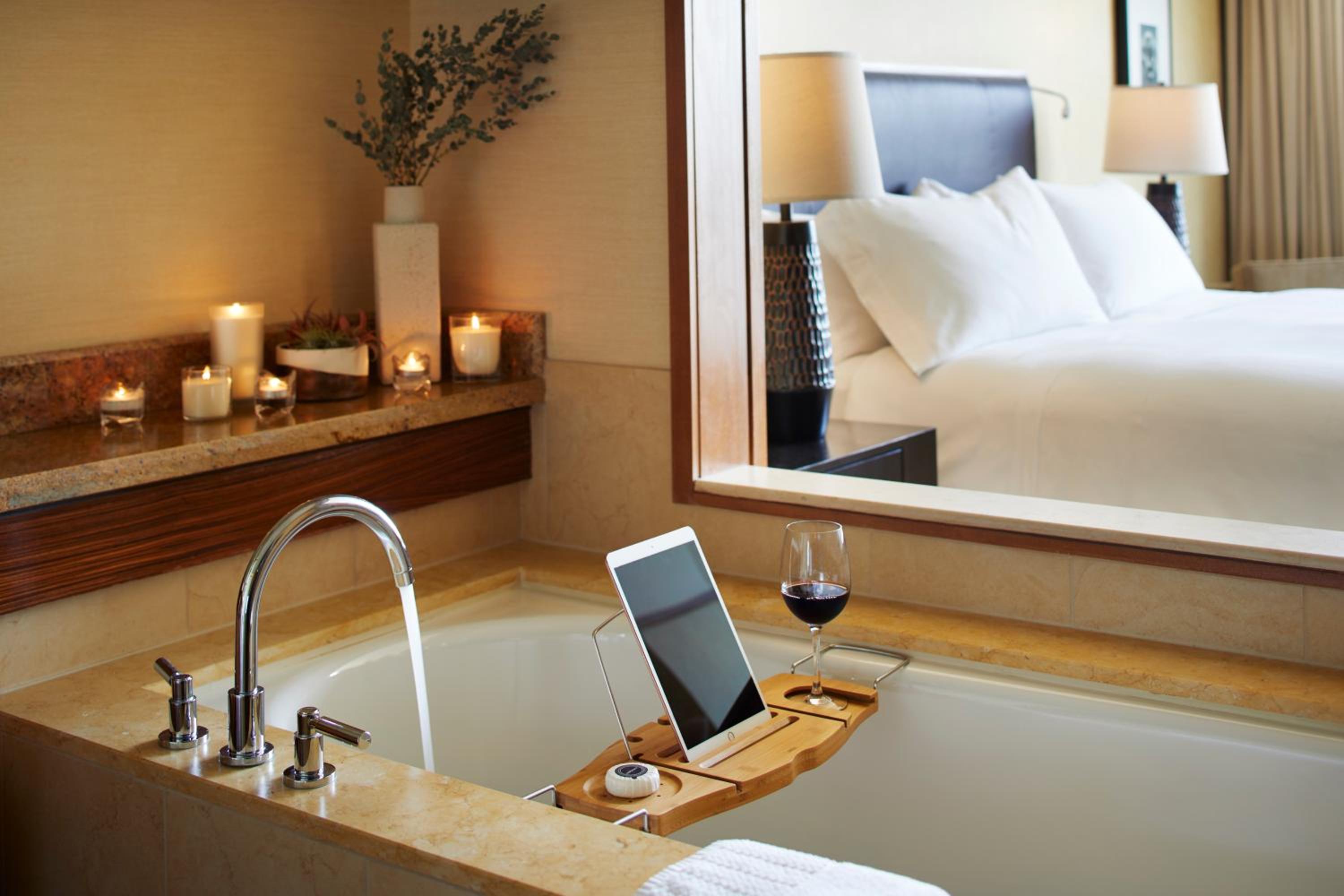 Deluxe Double Room With City View