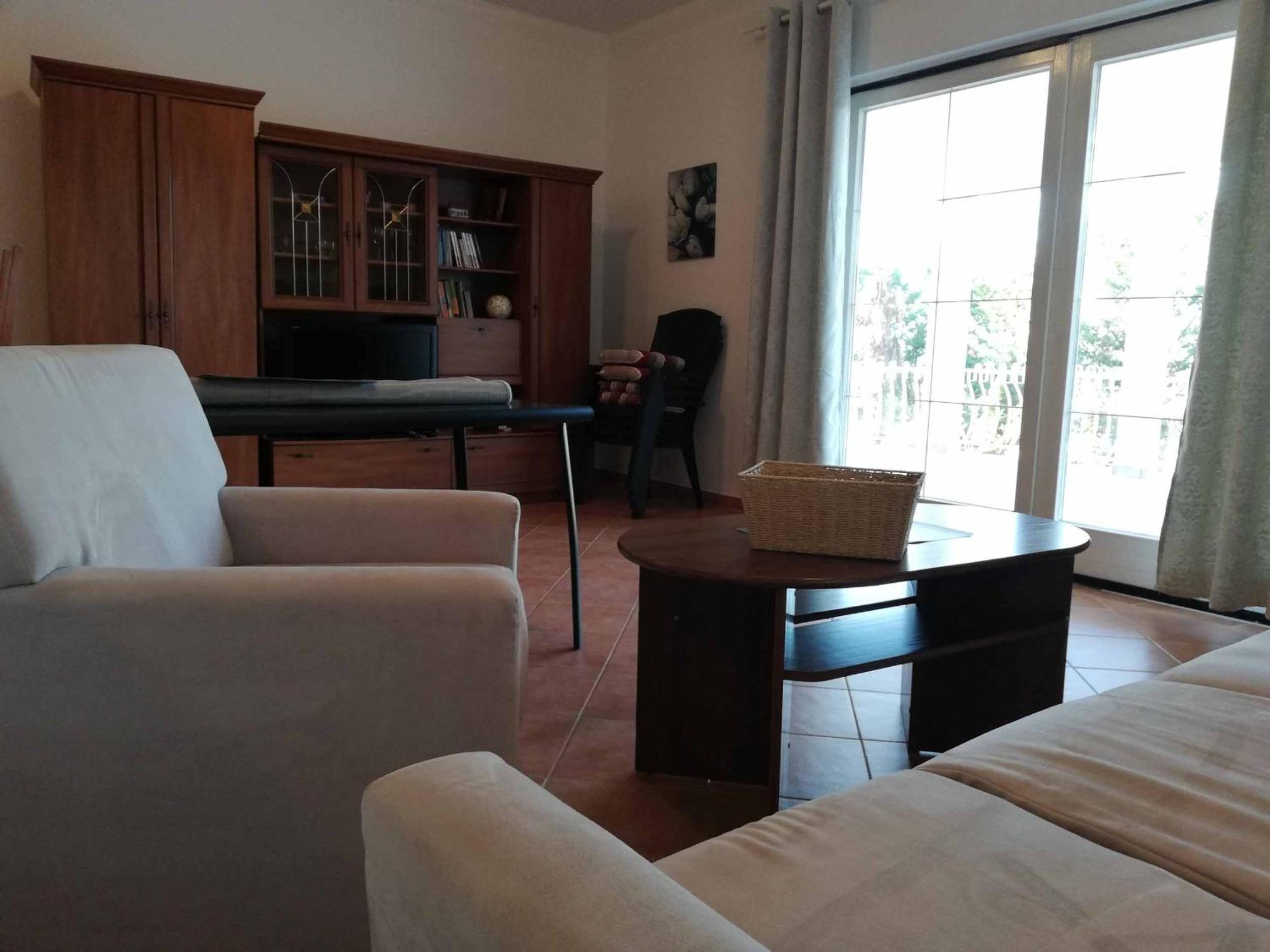 Apartment with Garden View