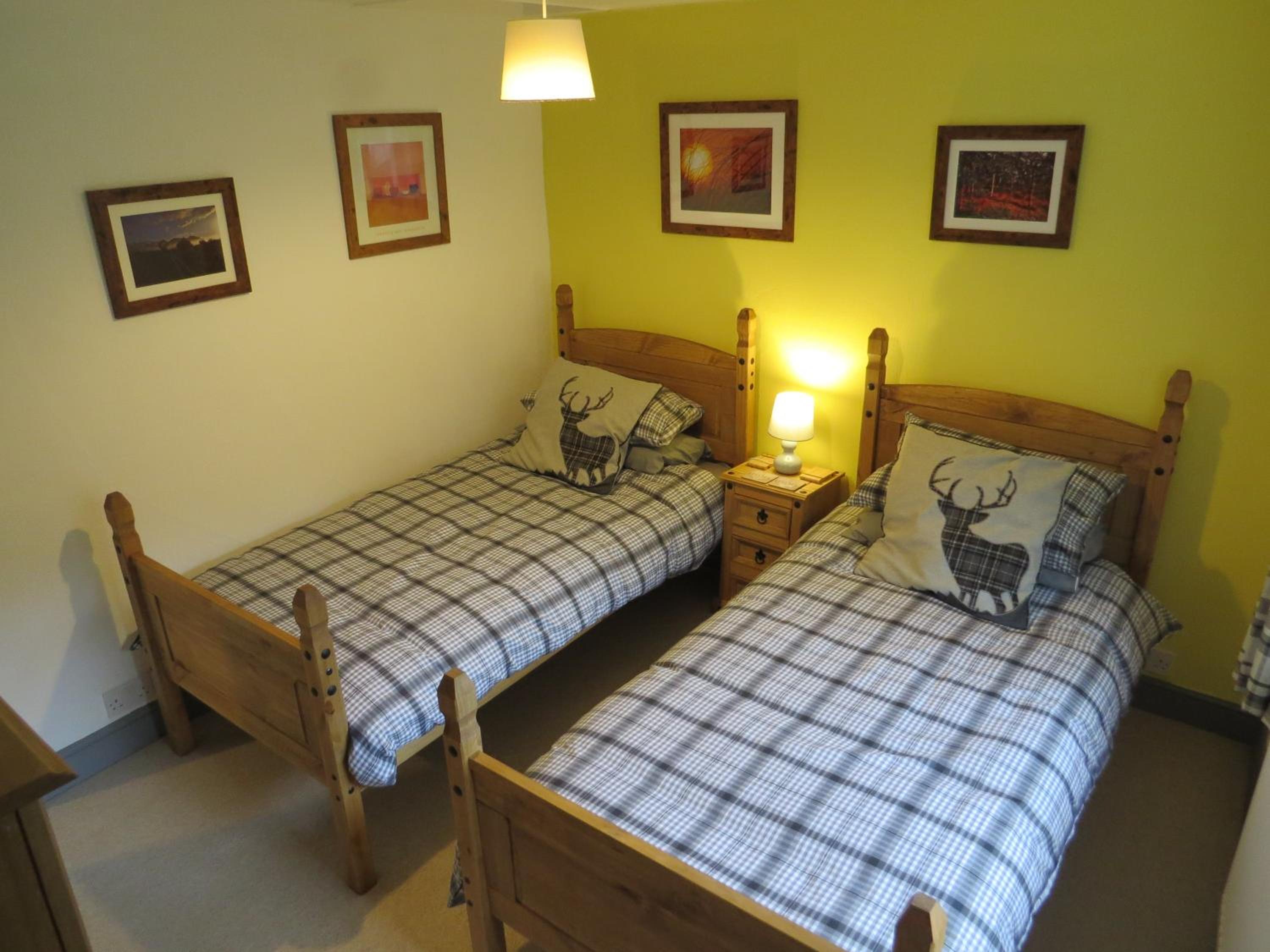 Double or Twin Room with Garden View - Photo 2
