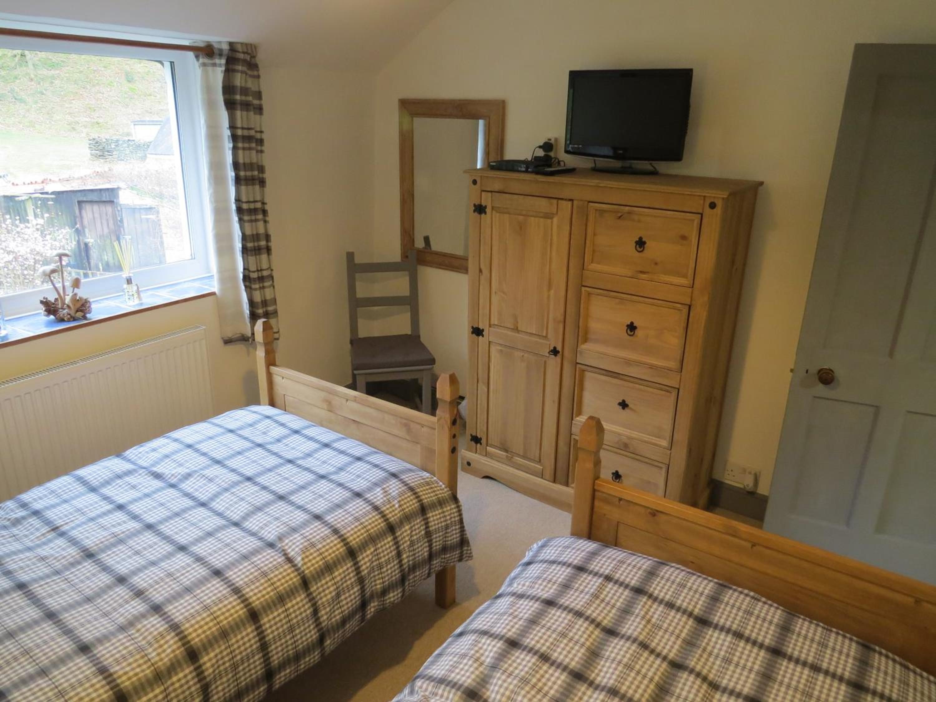 Double or Twin Room with Garden View - Photo 1