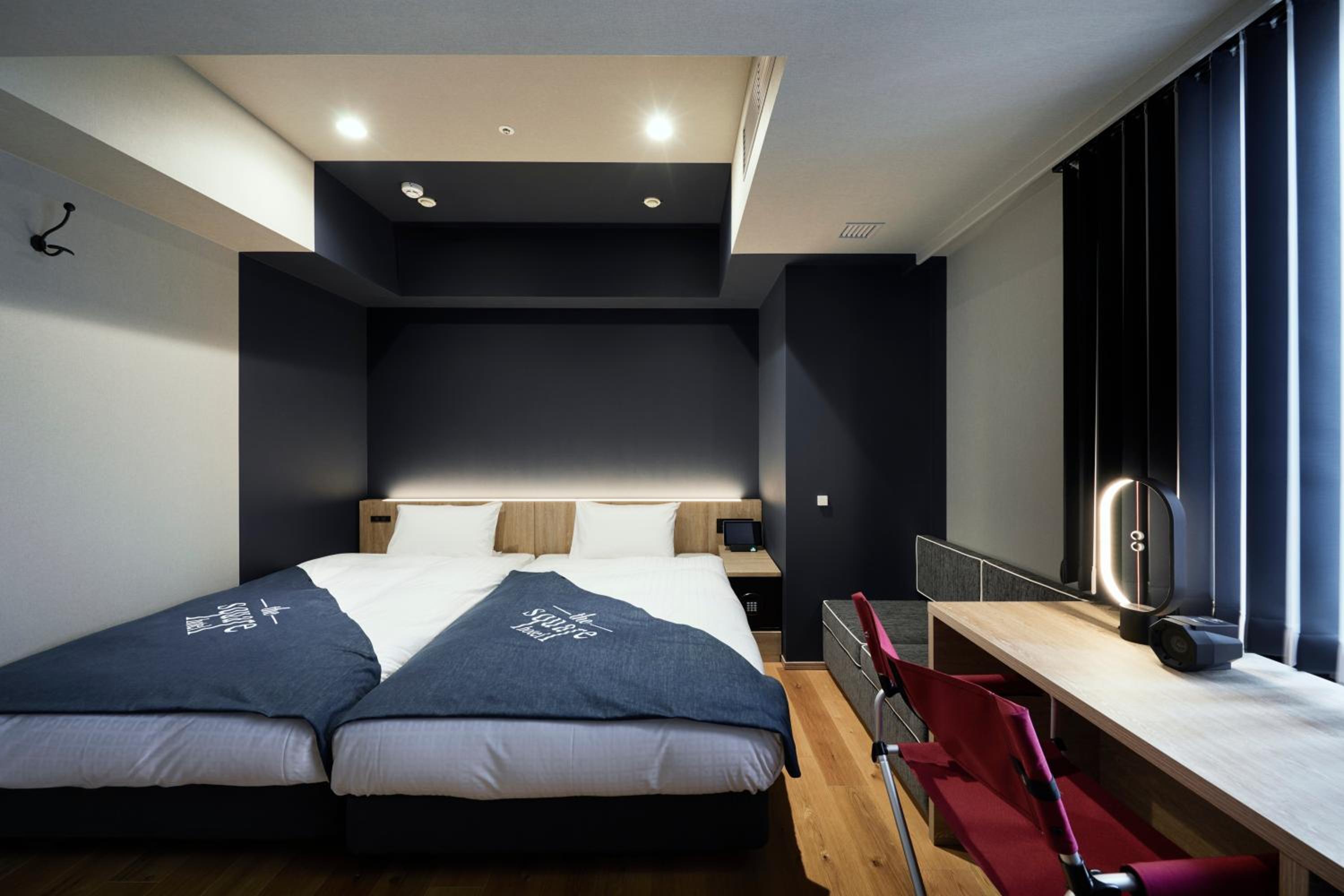 Deluxe Twin Room - Non-Smoking photo 2