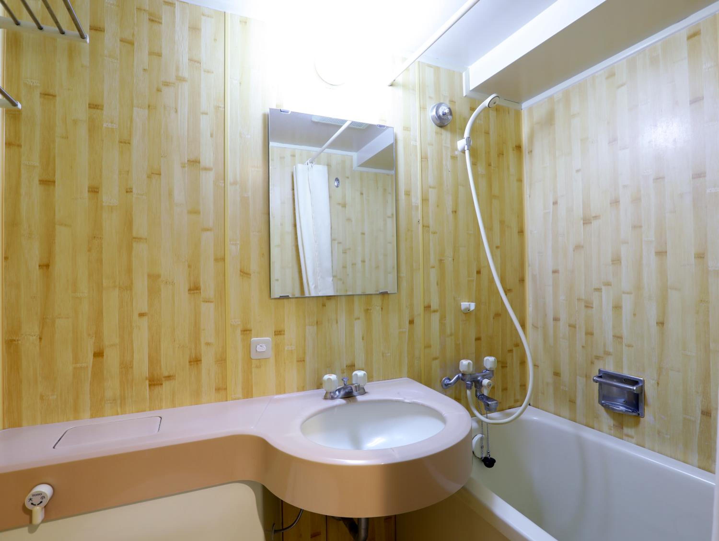 Economy Single Room - Non-Smoking photo 2