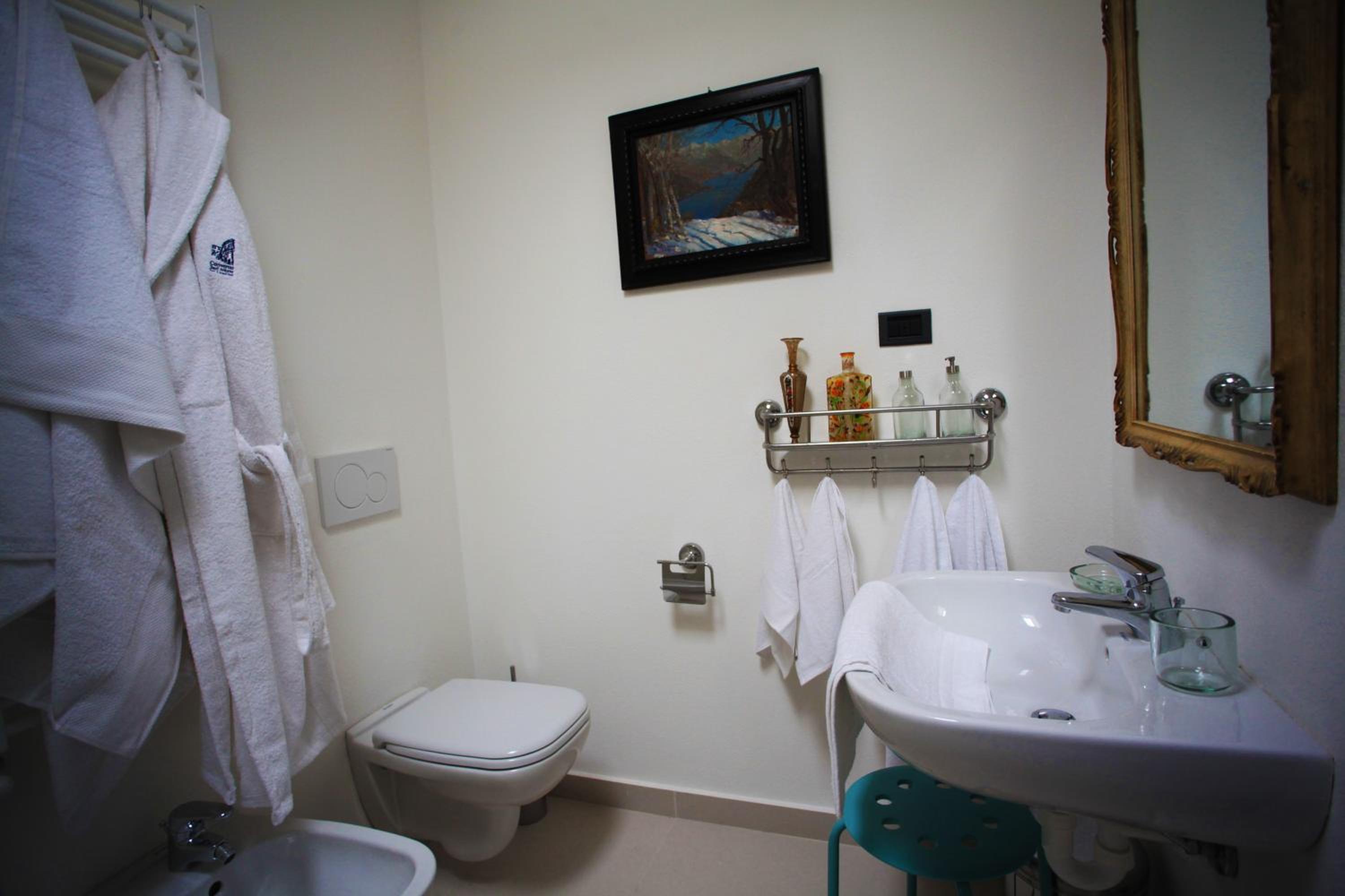 Double Room - Split Level photo 2