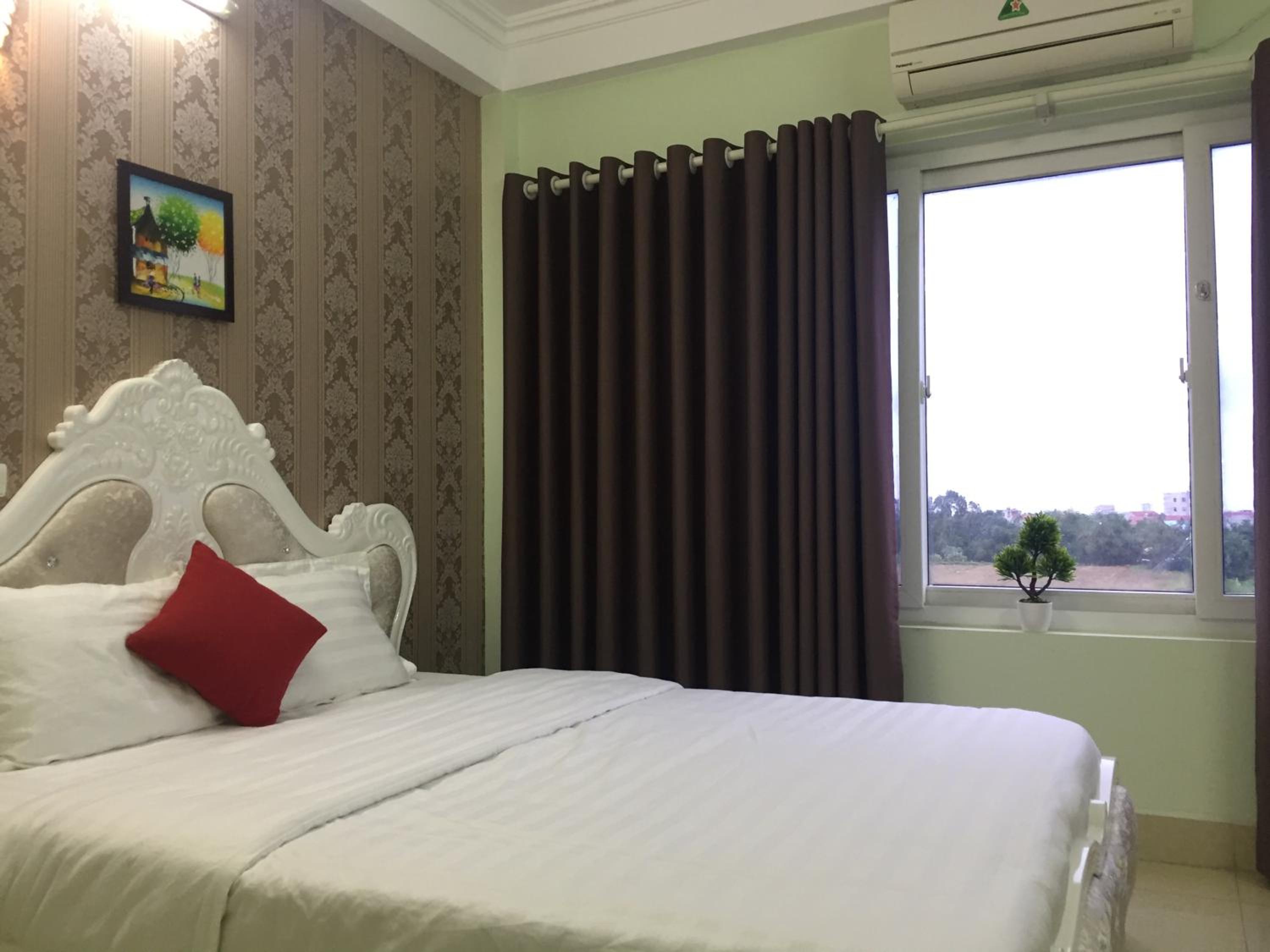 Deluxe Double Room - Photo 11