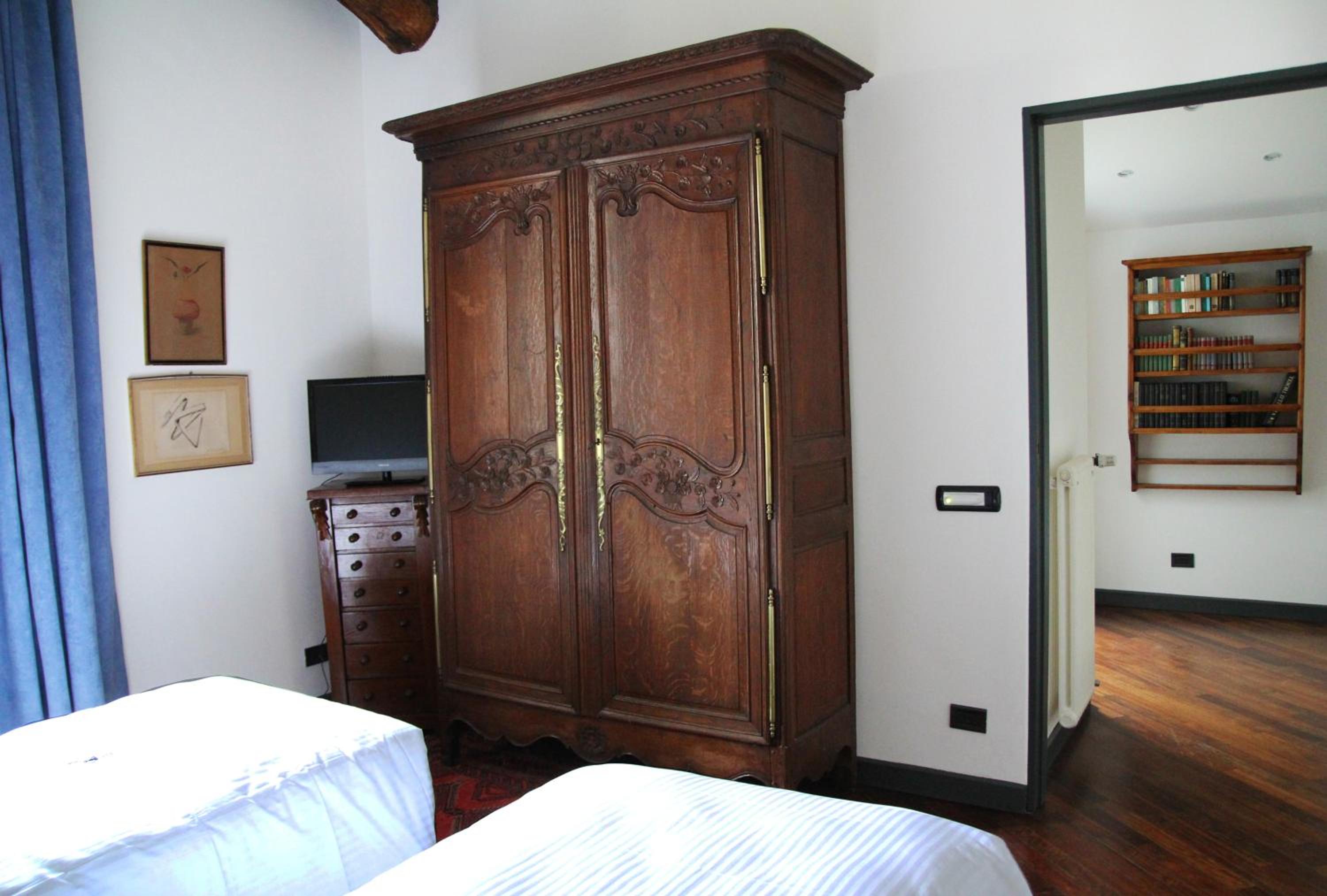 Double or Twin Room photo 3