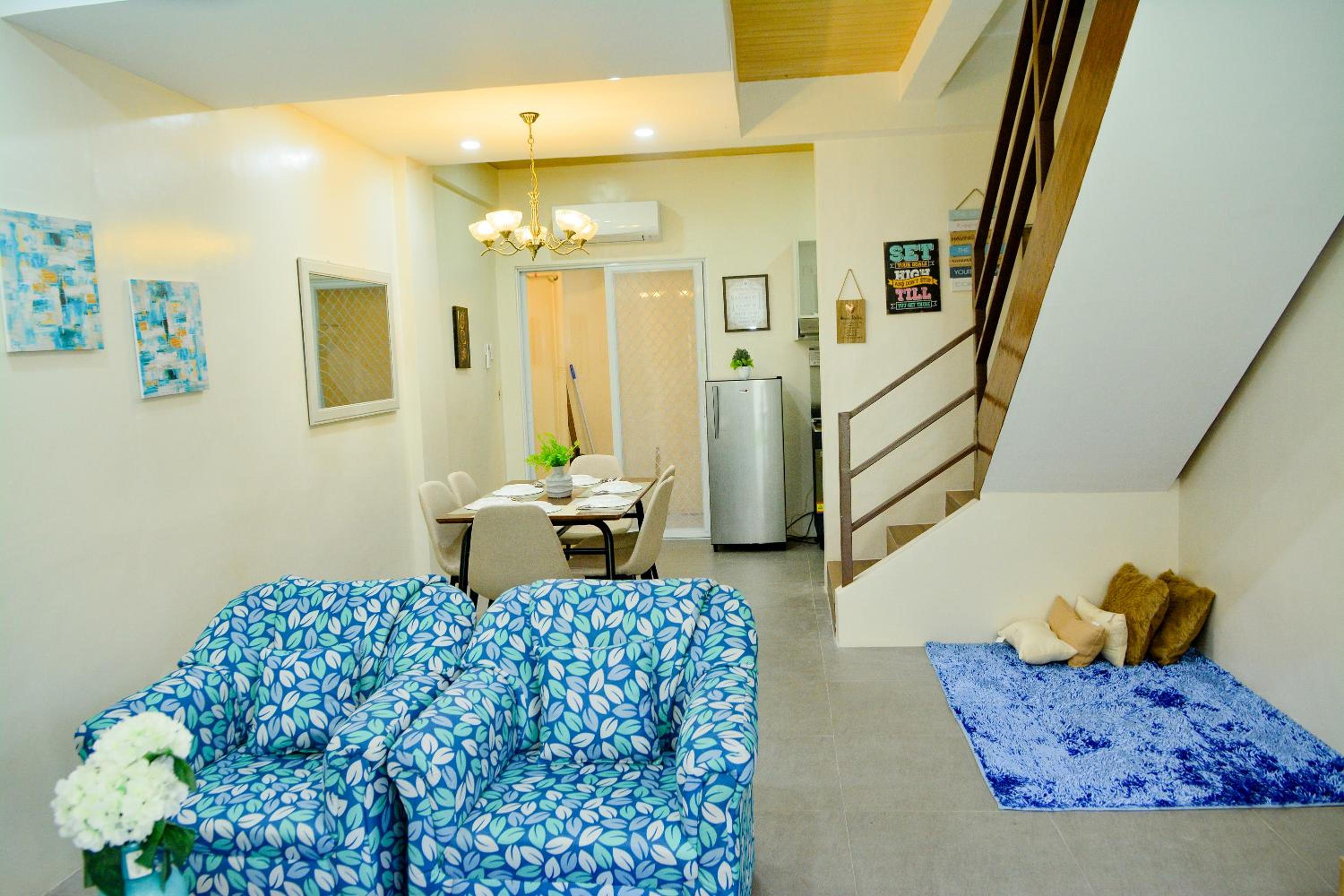 Three-Bedroom Apartment - Photo 1