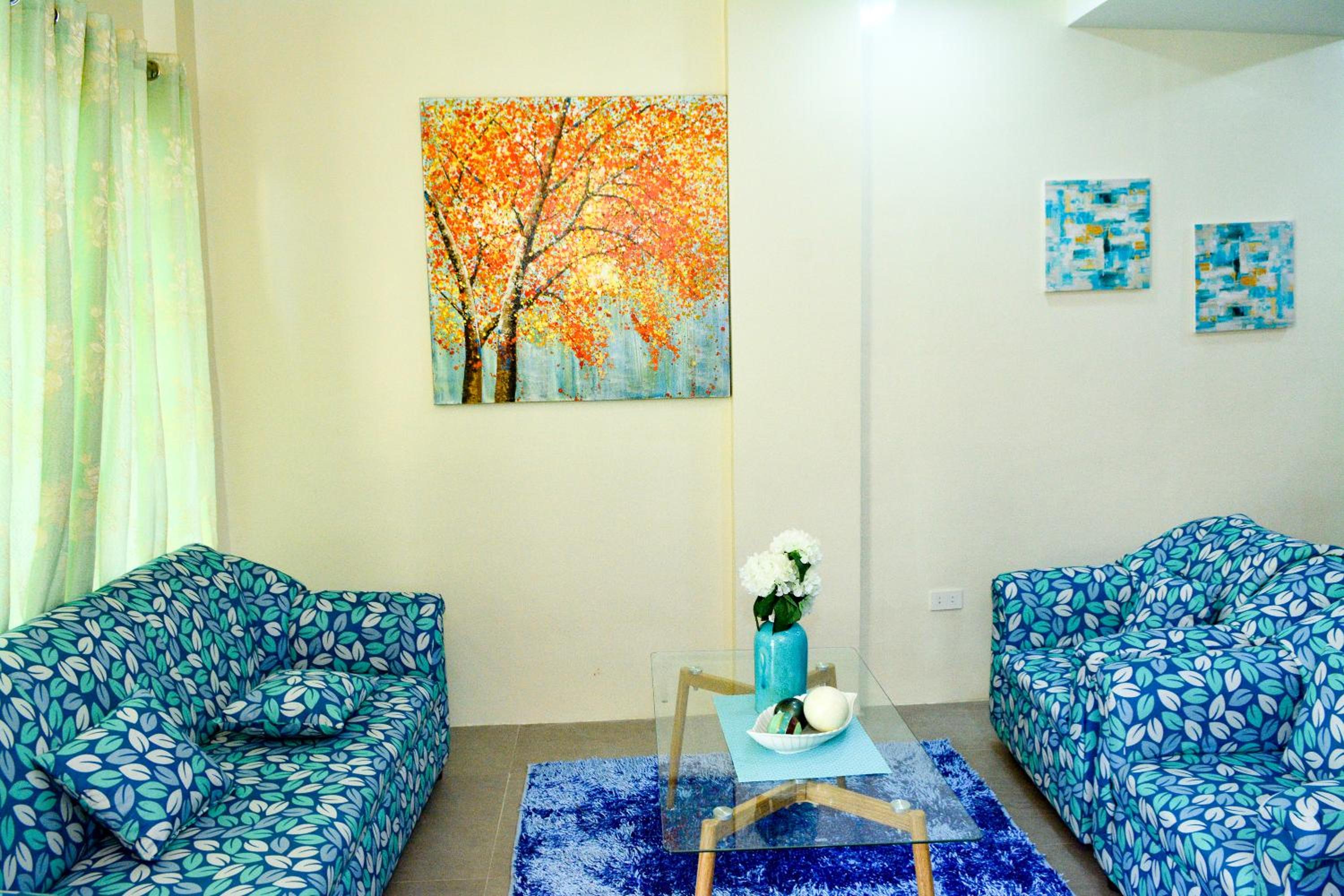 Three-Bedroom Apartment - Photo 8