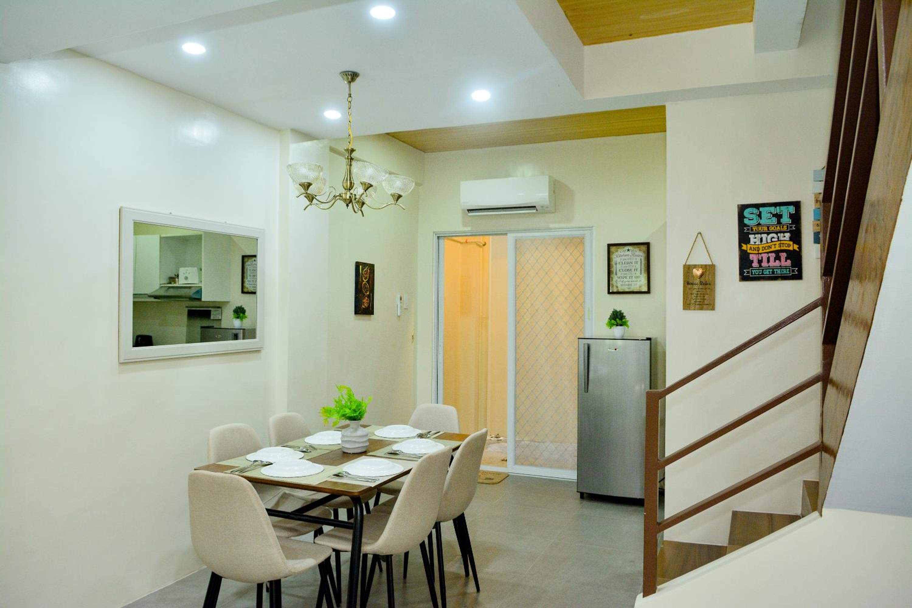 Three-Bedroom Apartment - Photo 24