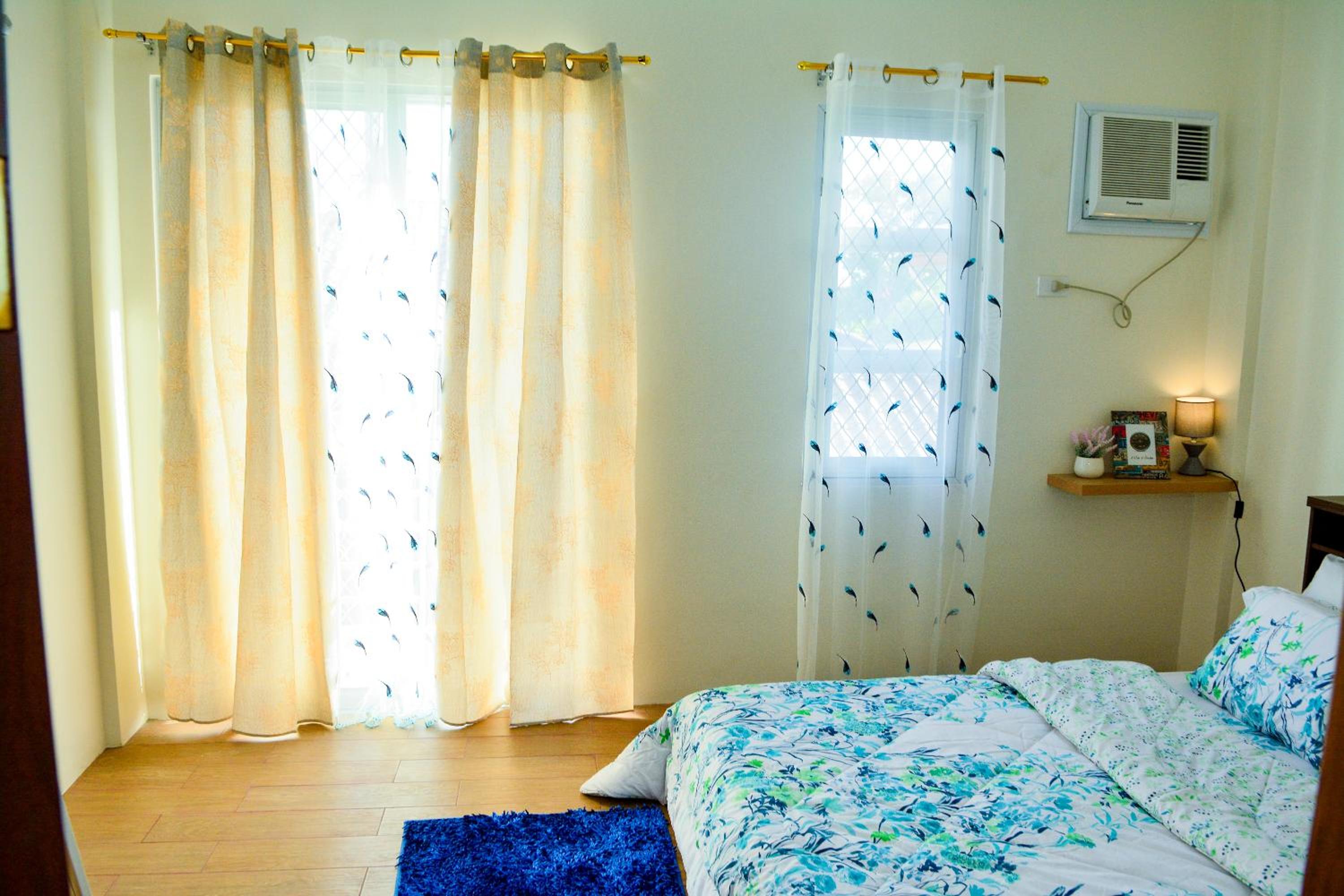 Three-Bedroom Apartment - Photo 13
