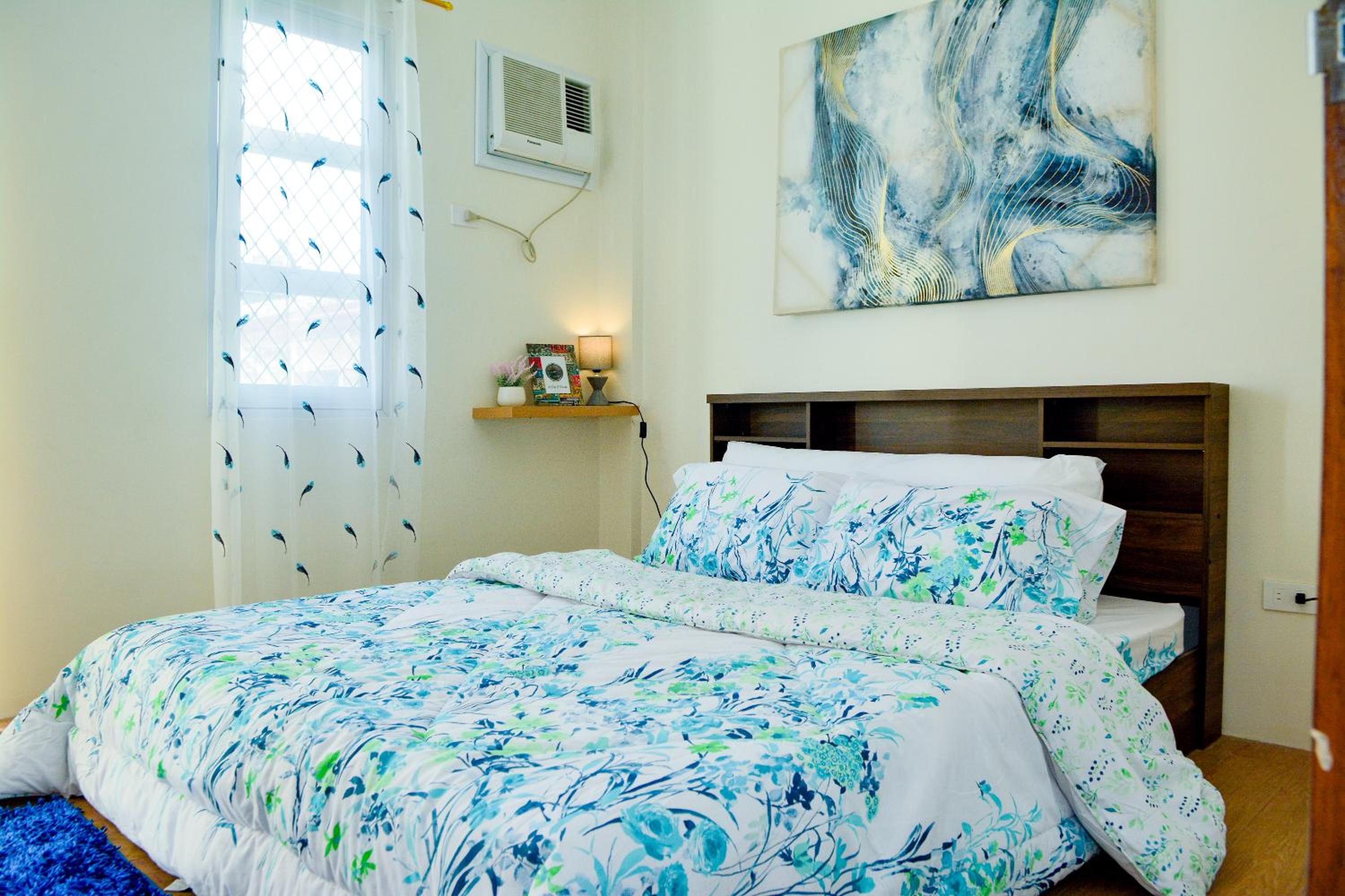 Three-Bedroom Apartment - Photo 16