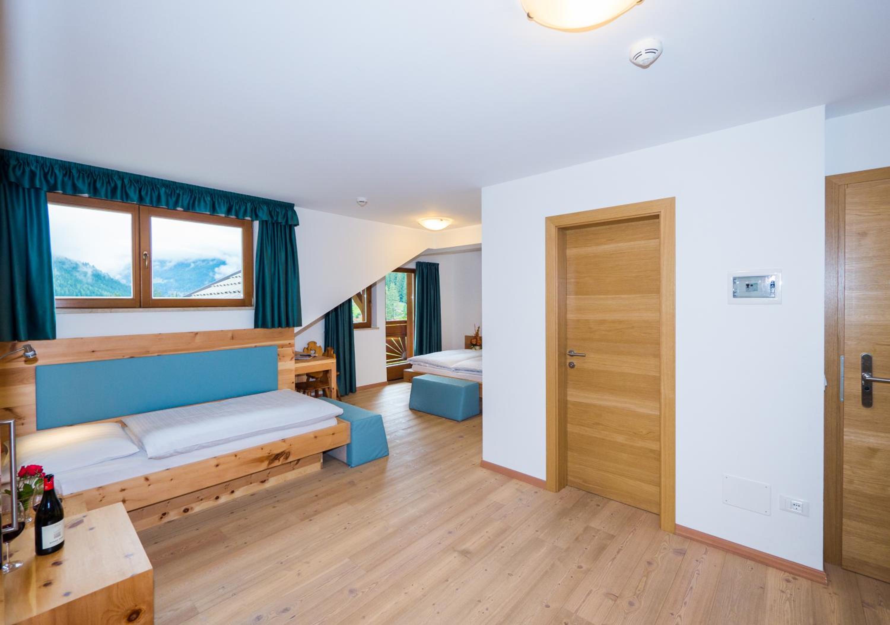 Deluxe Double Room with Shower photo 2