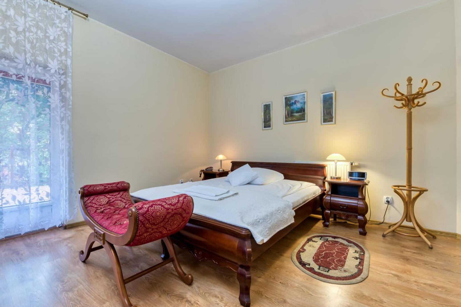 Apartment - Photo 2