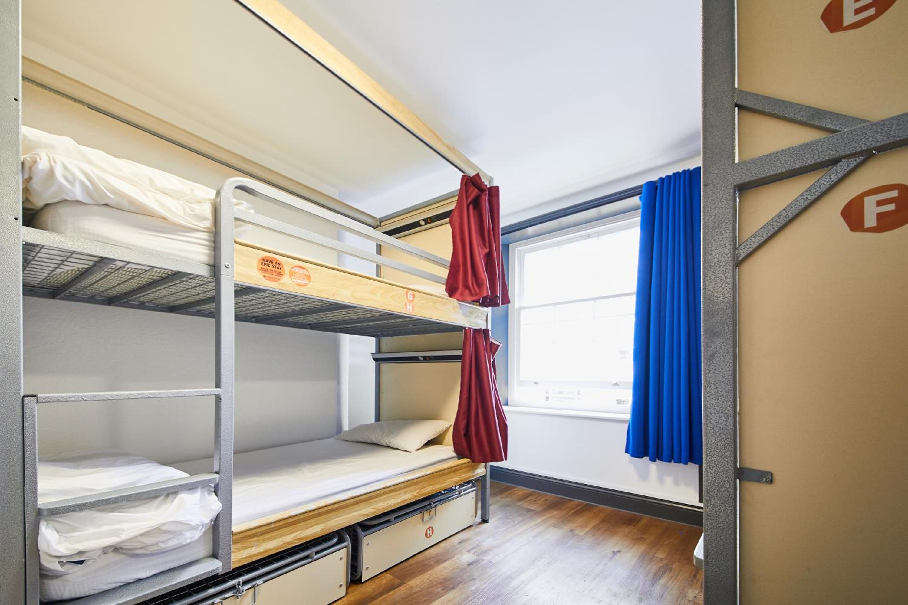 Bed in 10-Bed Female Dormitory Room photo 1