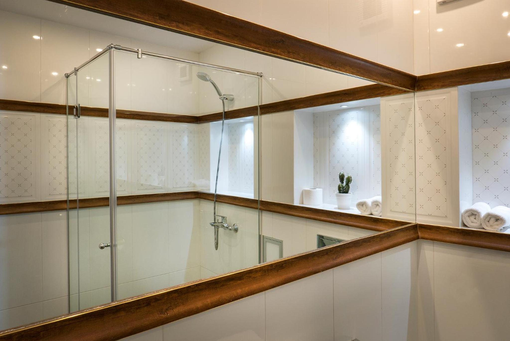 One-Bedroom Apartment with Balcony - Photo 15