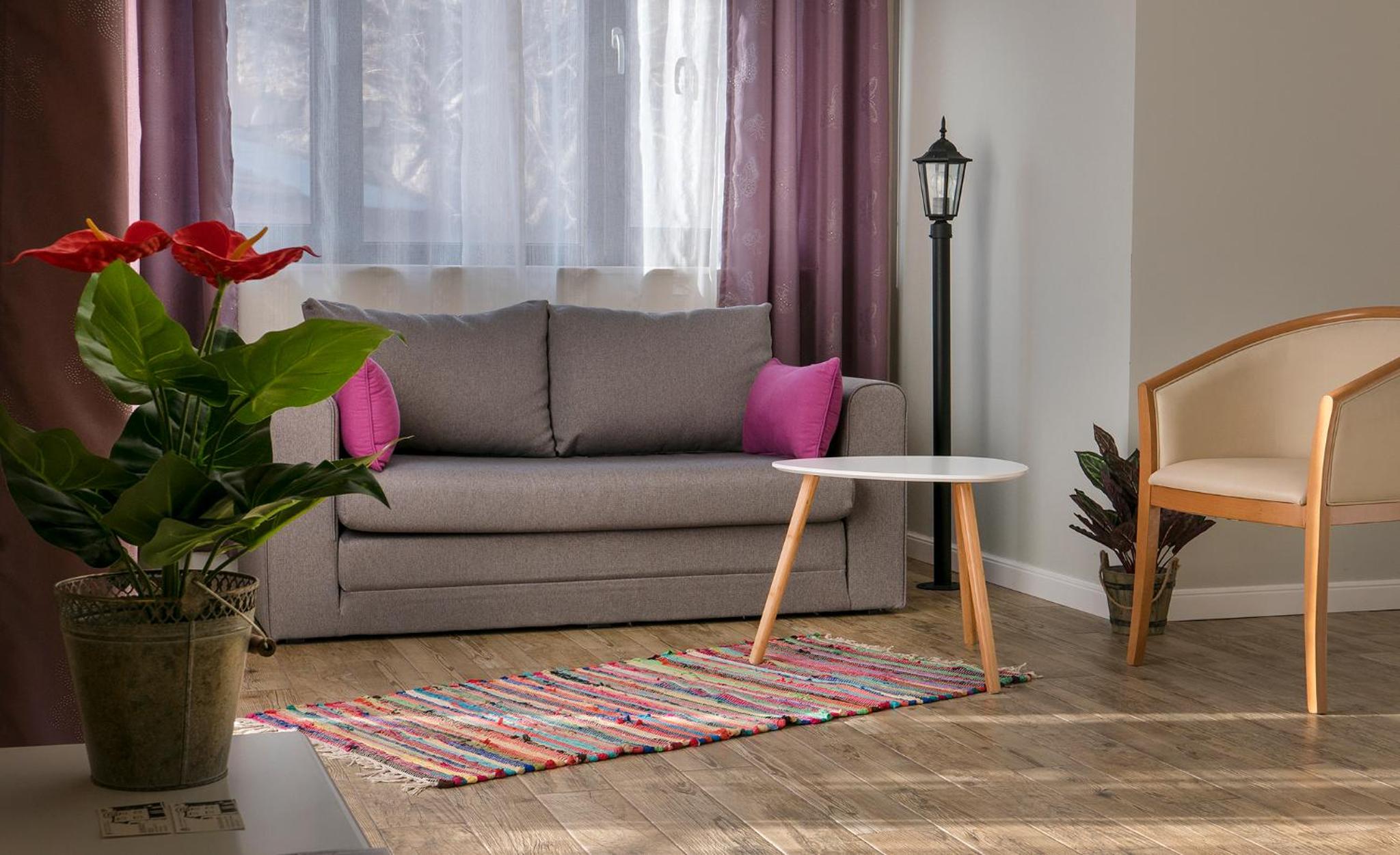 One-Bedroom Apartment with Balcony - Photo 20