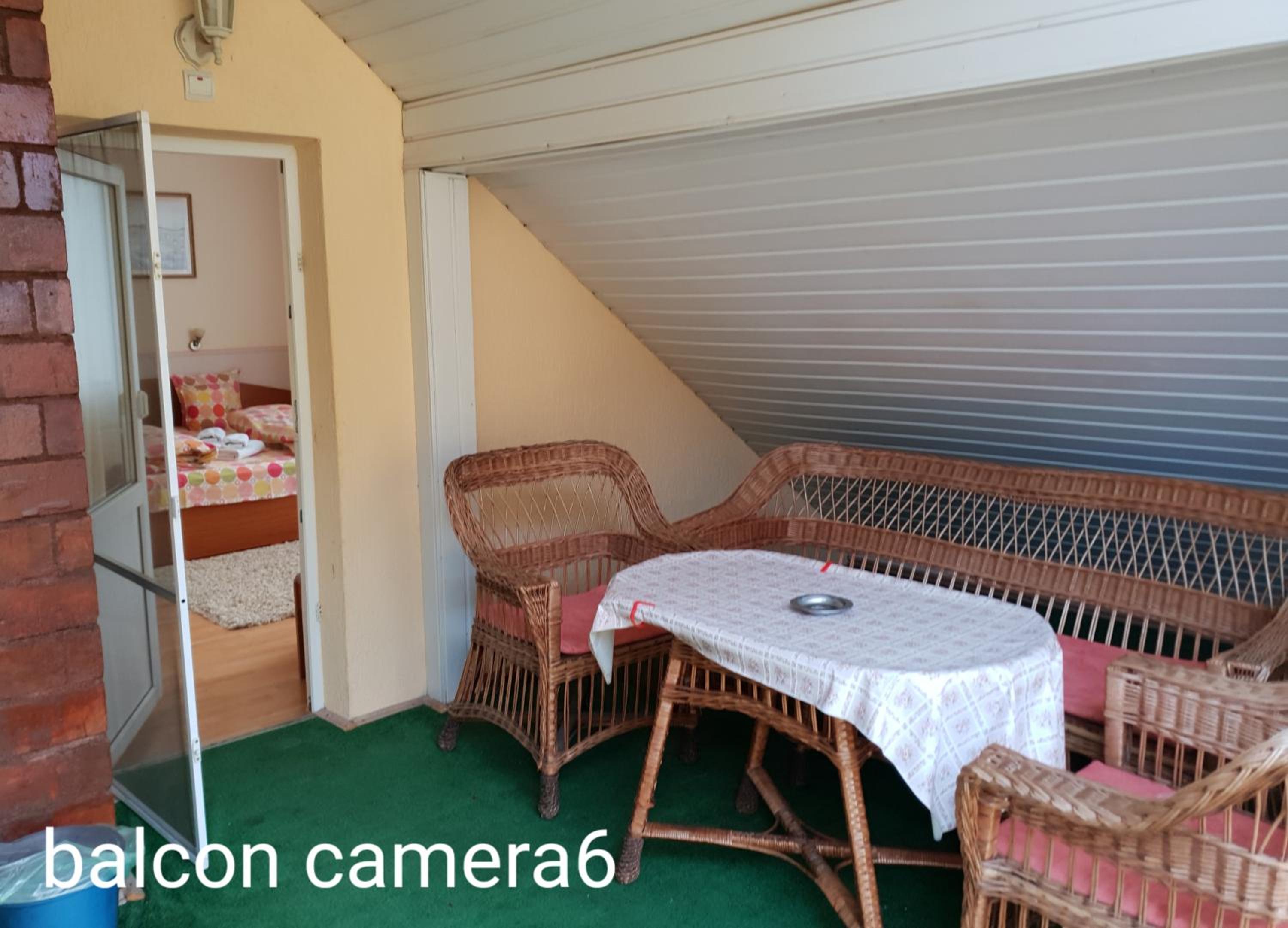 Triple Room with Balcony - Photo 2