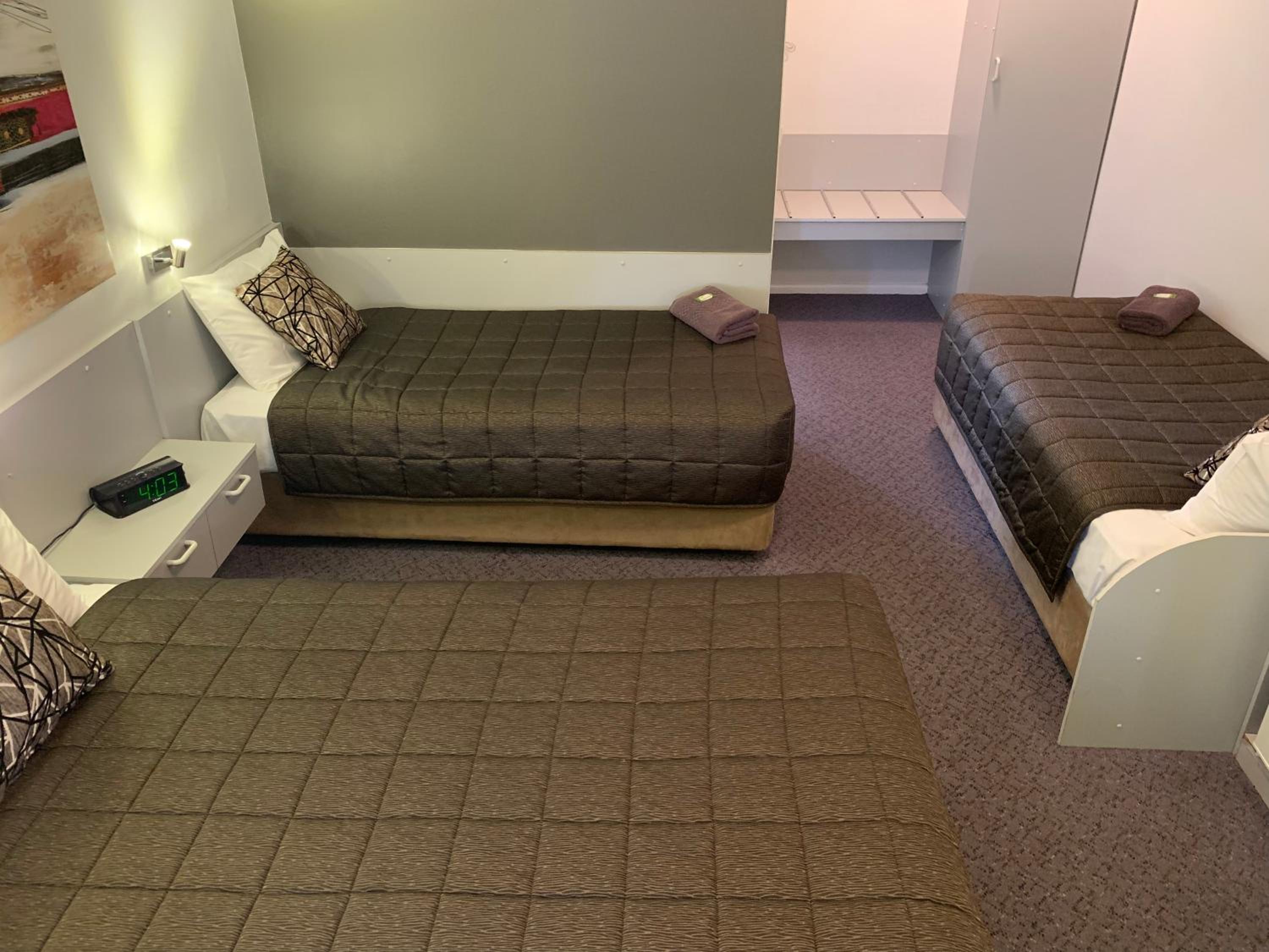 Family Room - Photo 3