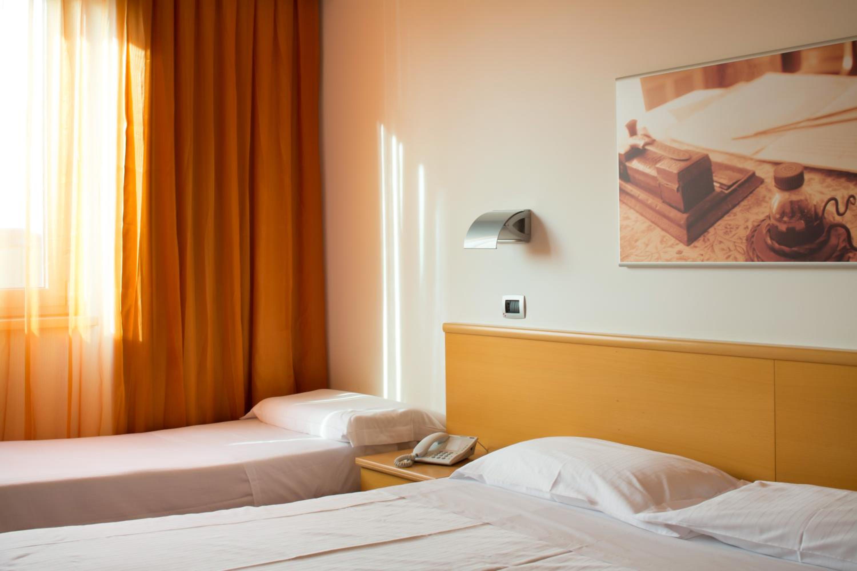 Triple Room - Photo 1