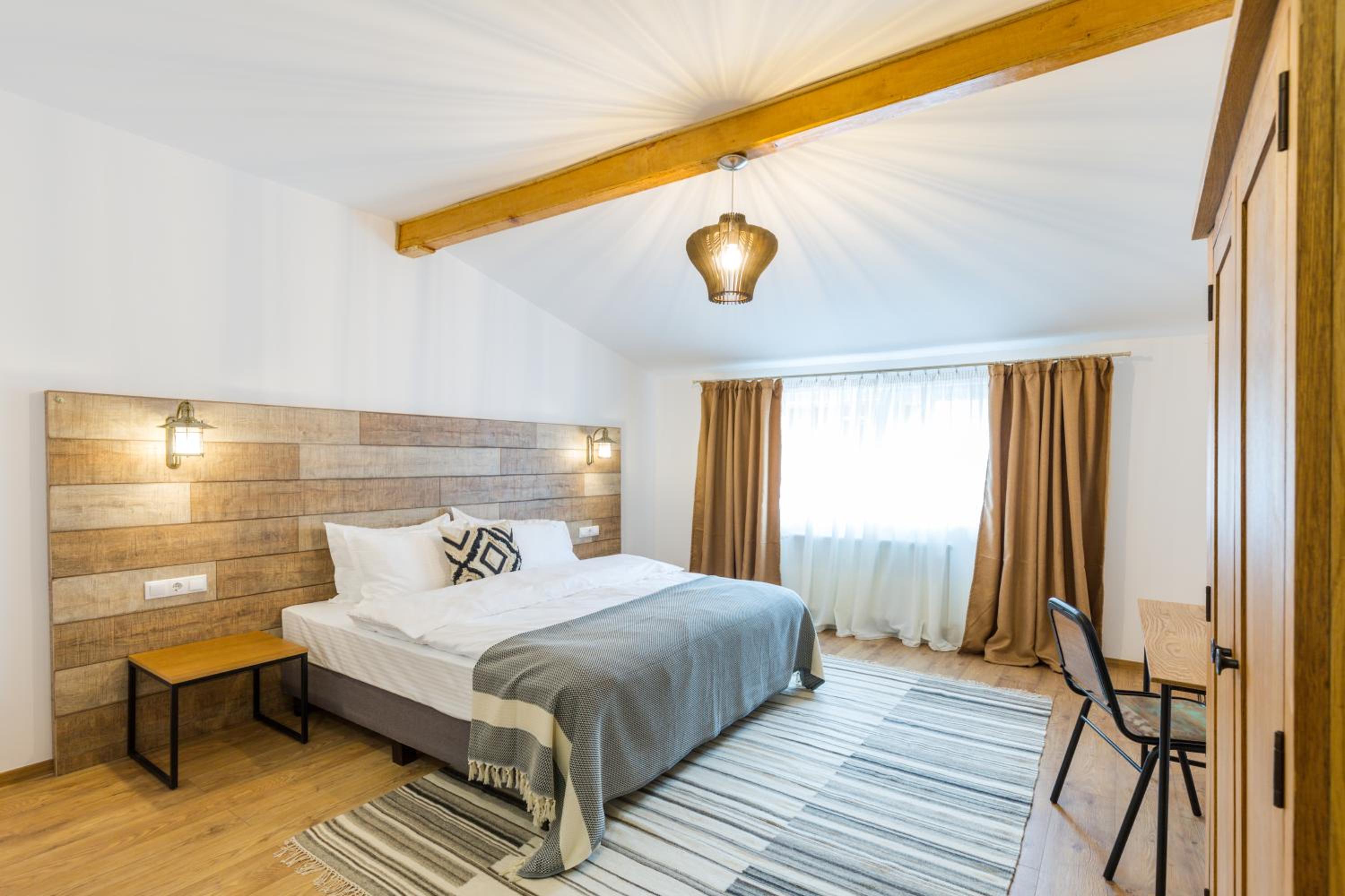 Deluxe Double Room - Photo 1