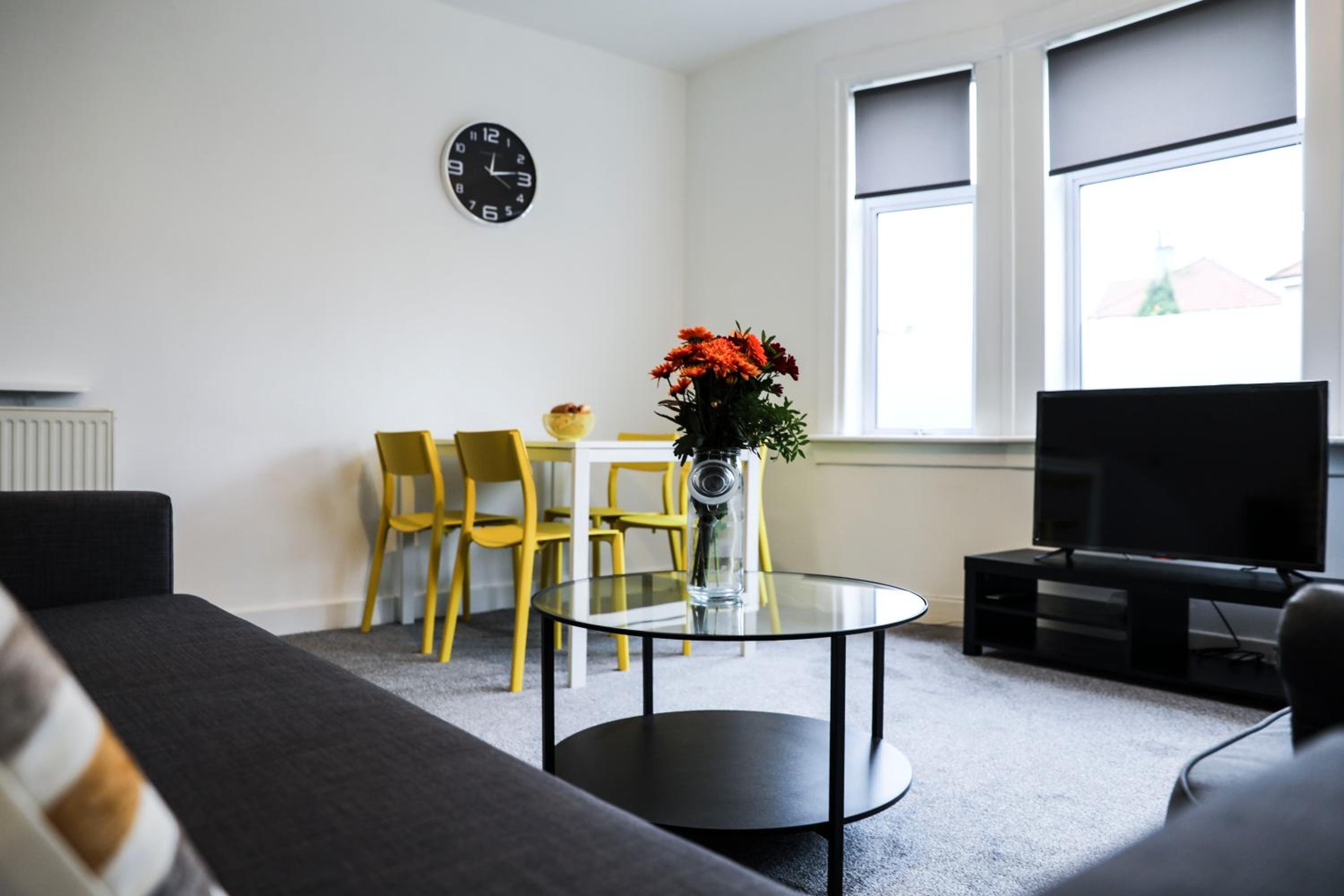 Apartment photo 1