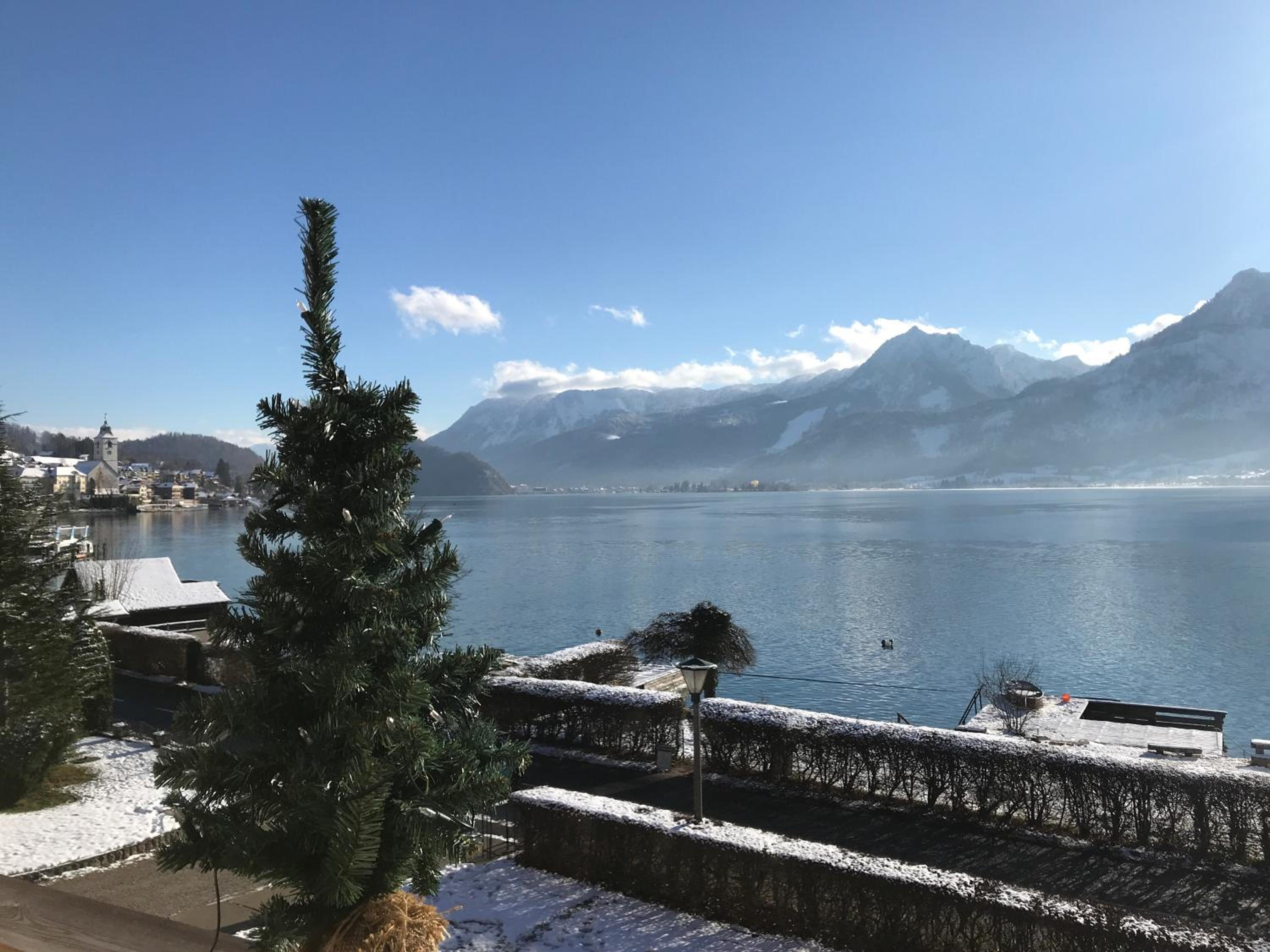 Apartment with Lake View photo 3