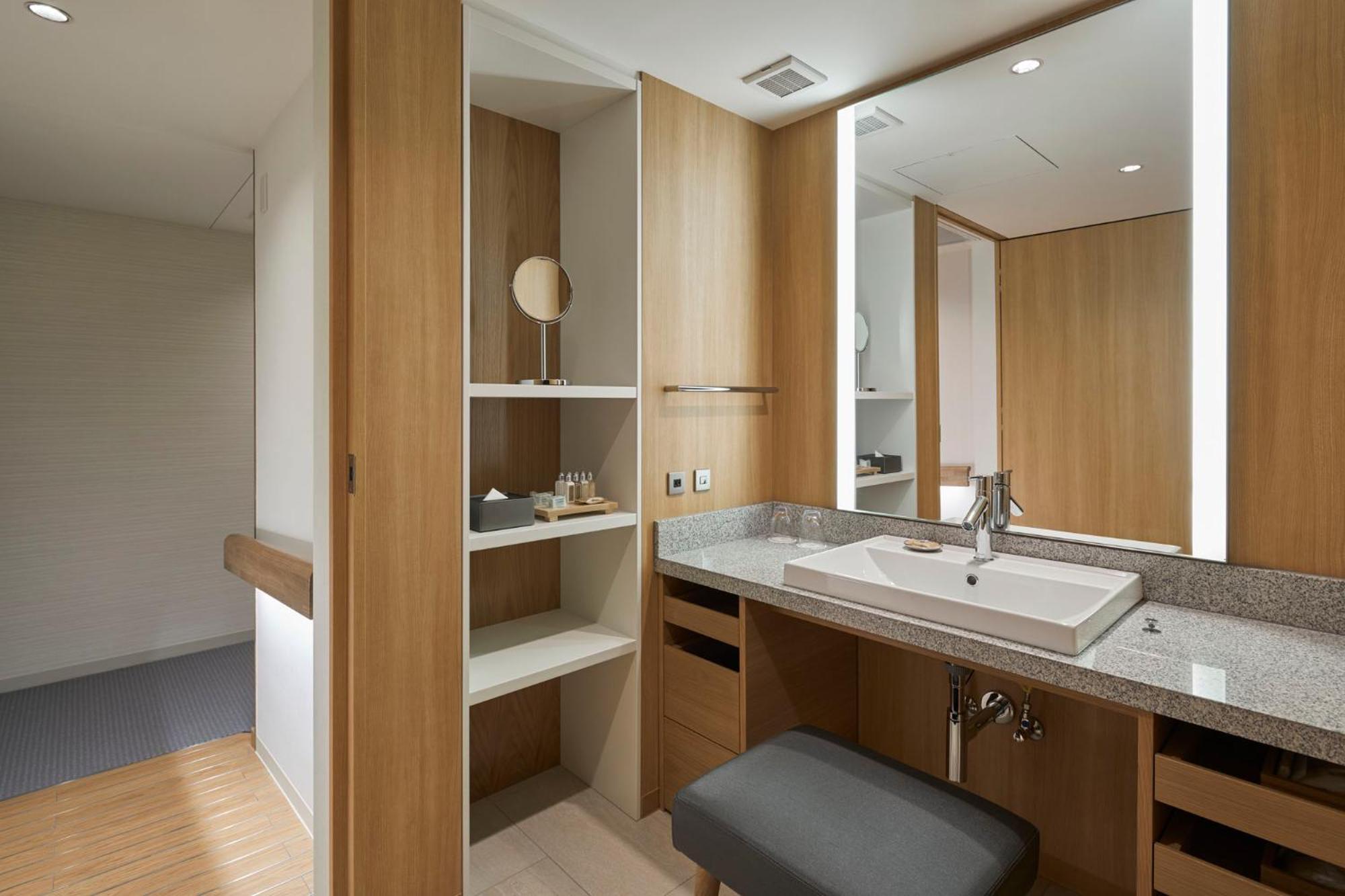 Luxury Deluxe Twin - Universal Design - Non-Smoking Luxury Deluxe Twin - Universal Design - Non-Smoking