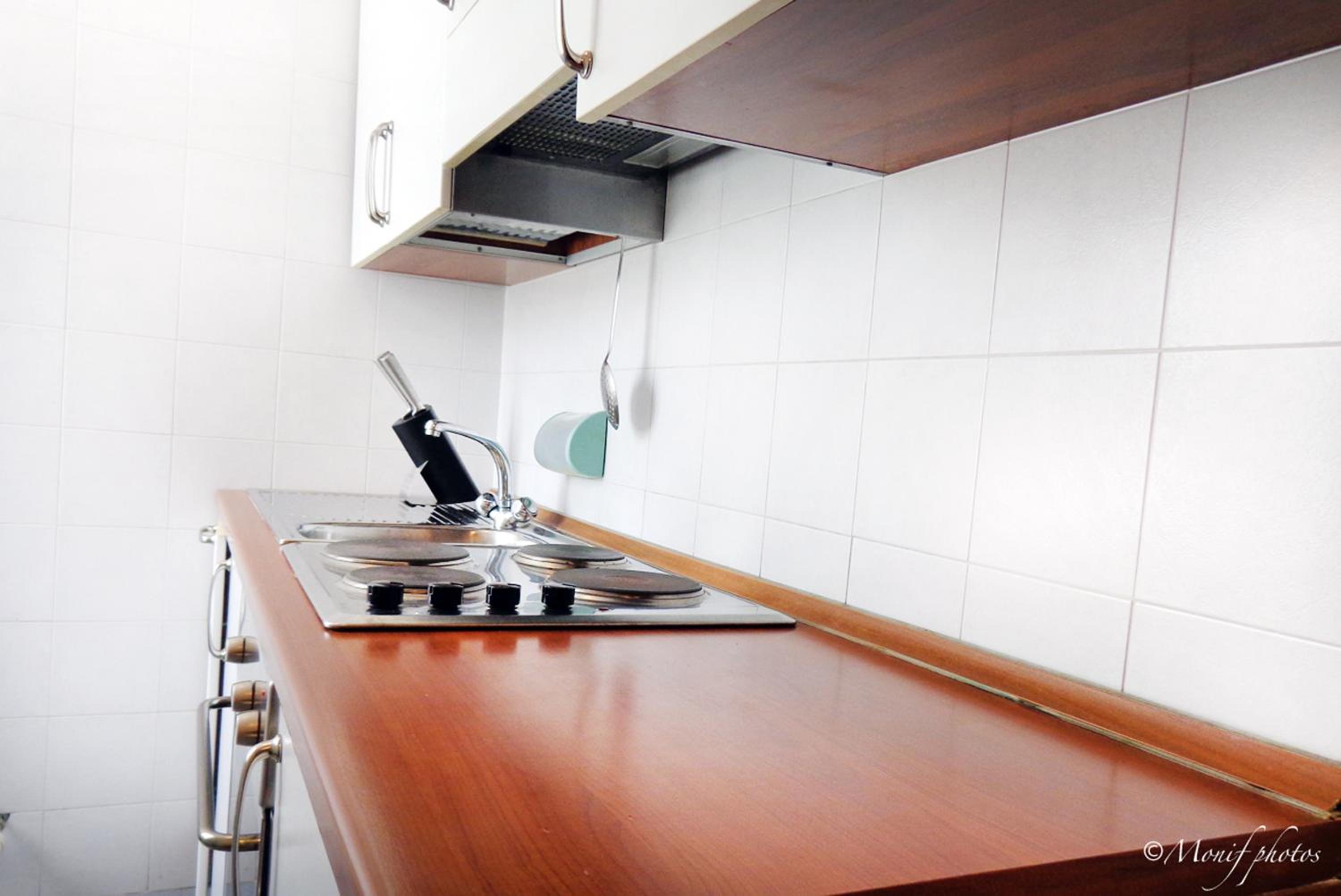 One-Bedroom Apartment (4 Adults) - Photo 11