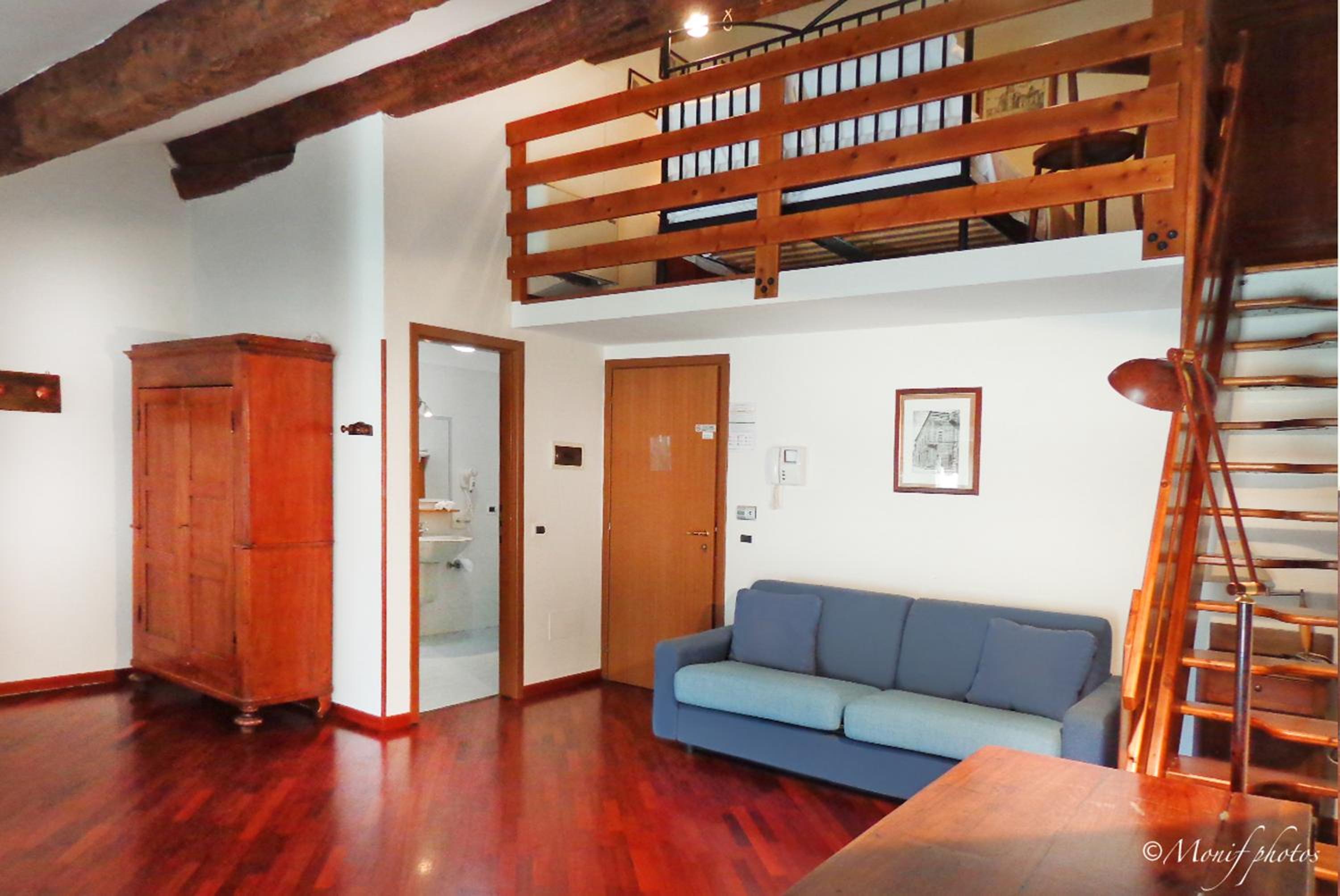 One-Bedroom Apartment (4 Adults) - Photo 9