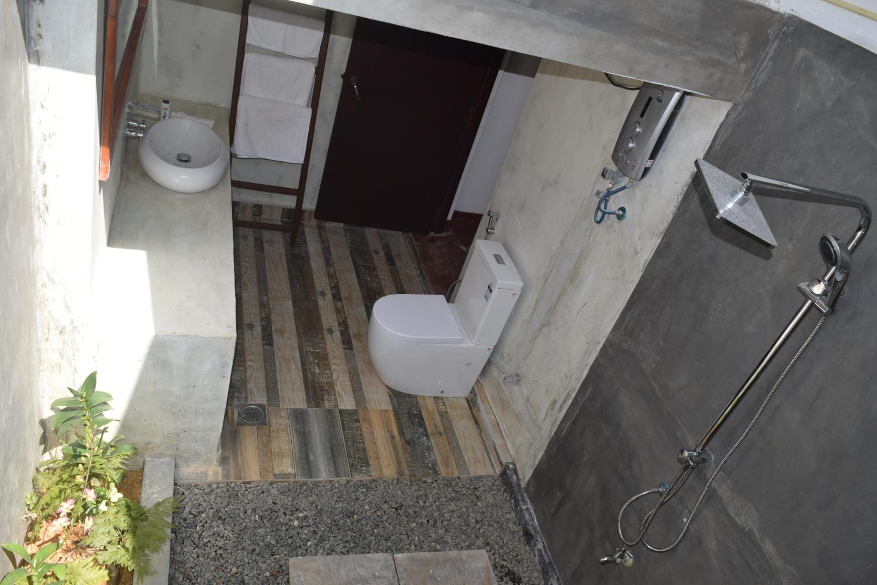 Villa With Private Pool - Photo 2