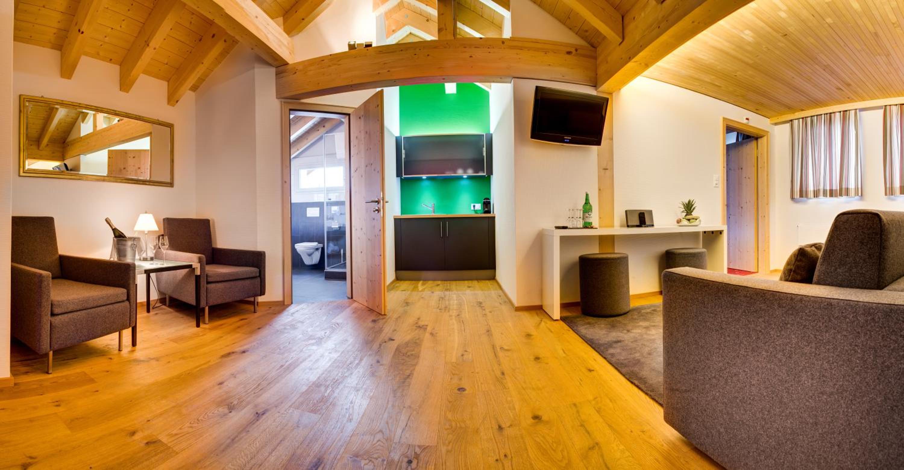 Two-Bedroom Suite photo 2