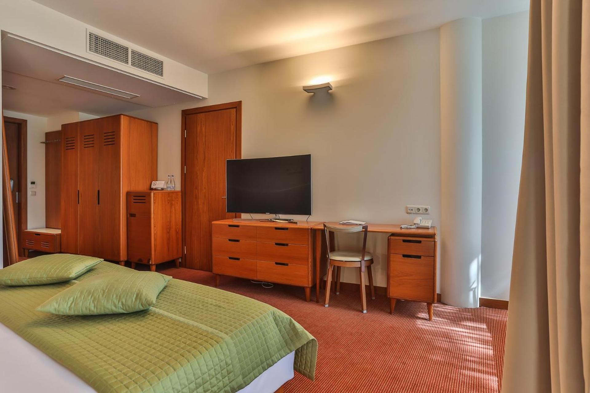 Superior Double Room with Spa Access - Building Luxury - Photo 7