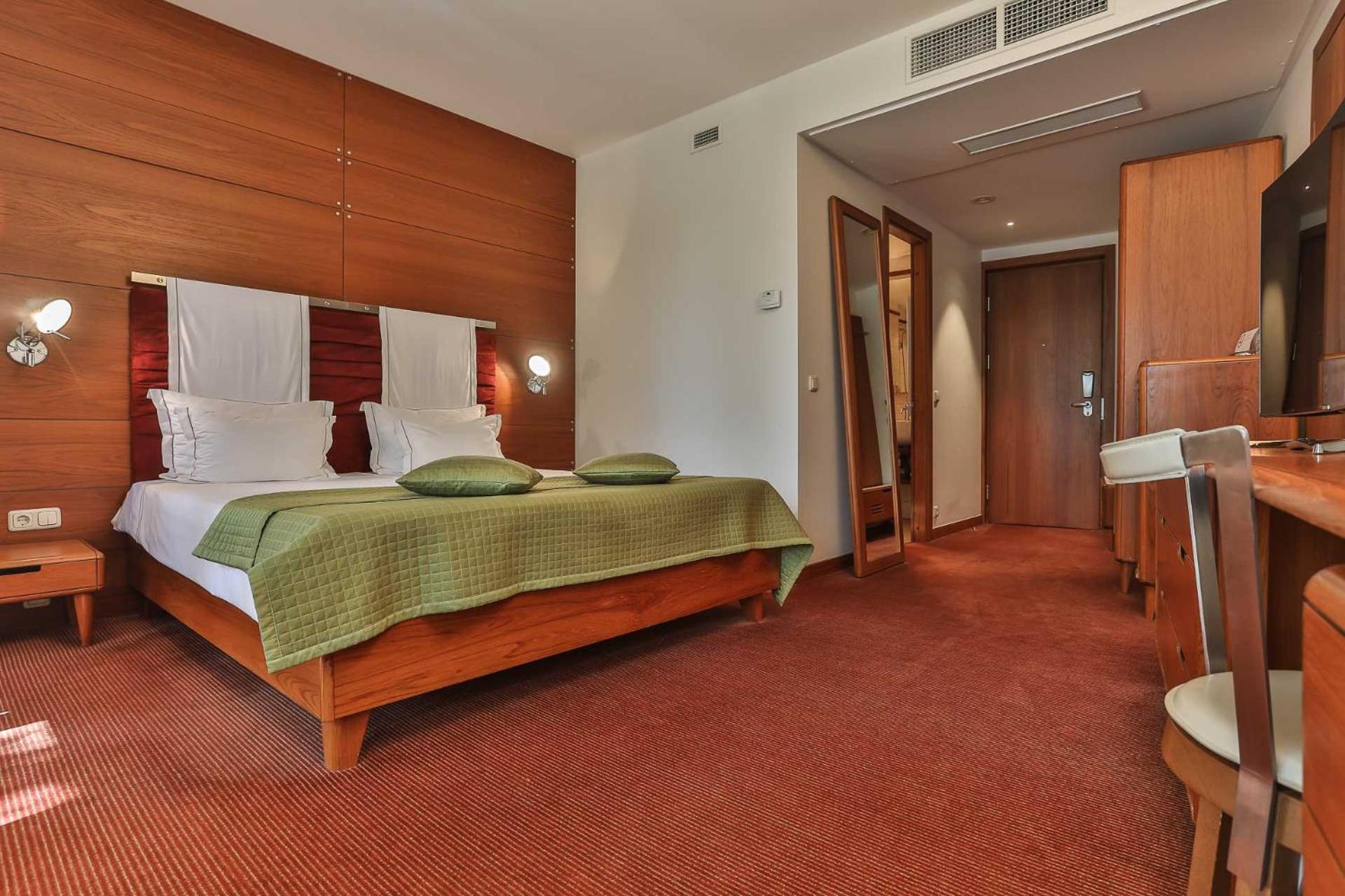 Superior Double Room with Spa Access - Building Luxury - Photo 3