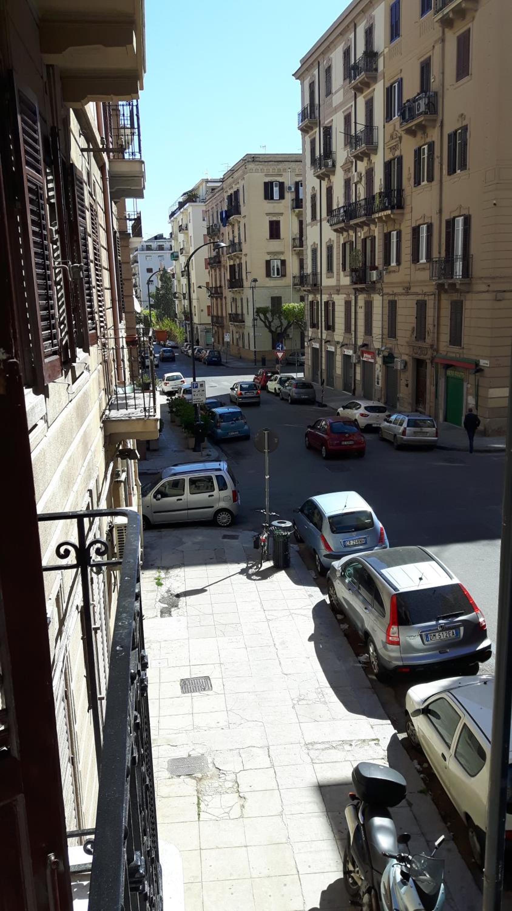 Apartment with Terrace - Photo 90