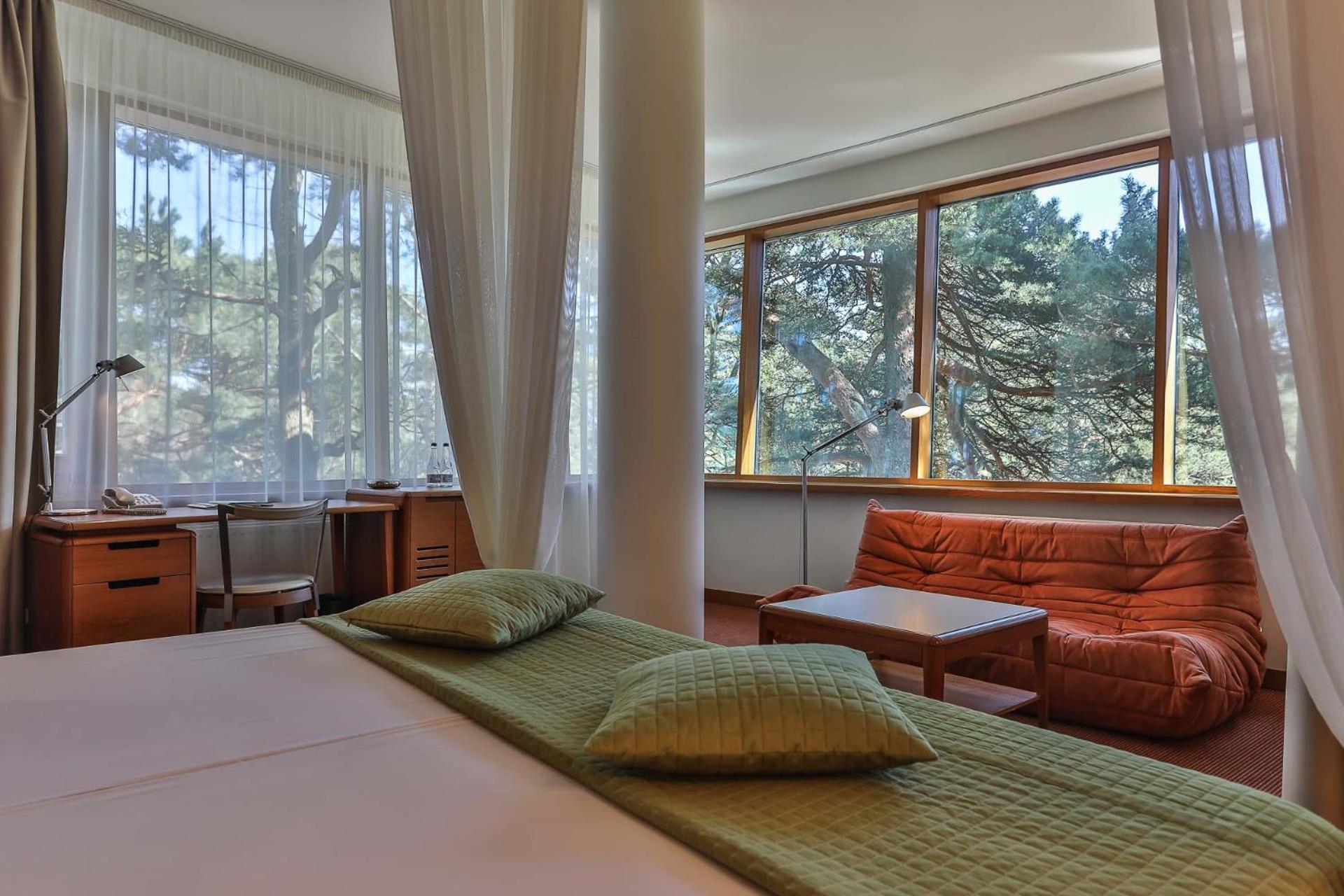 Deluxe Double Room with Spa Access - Building Luxury - Photo 1
