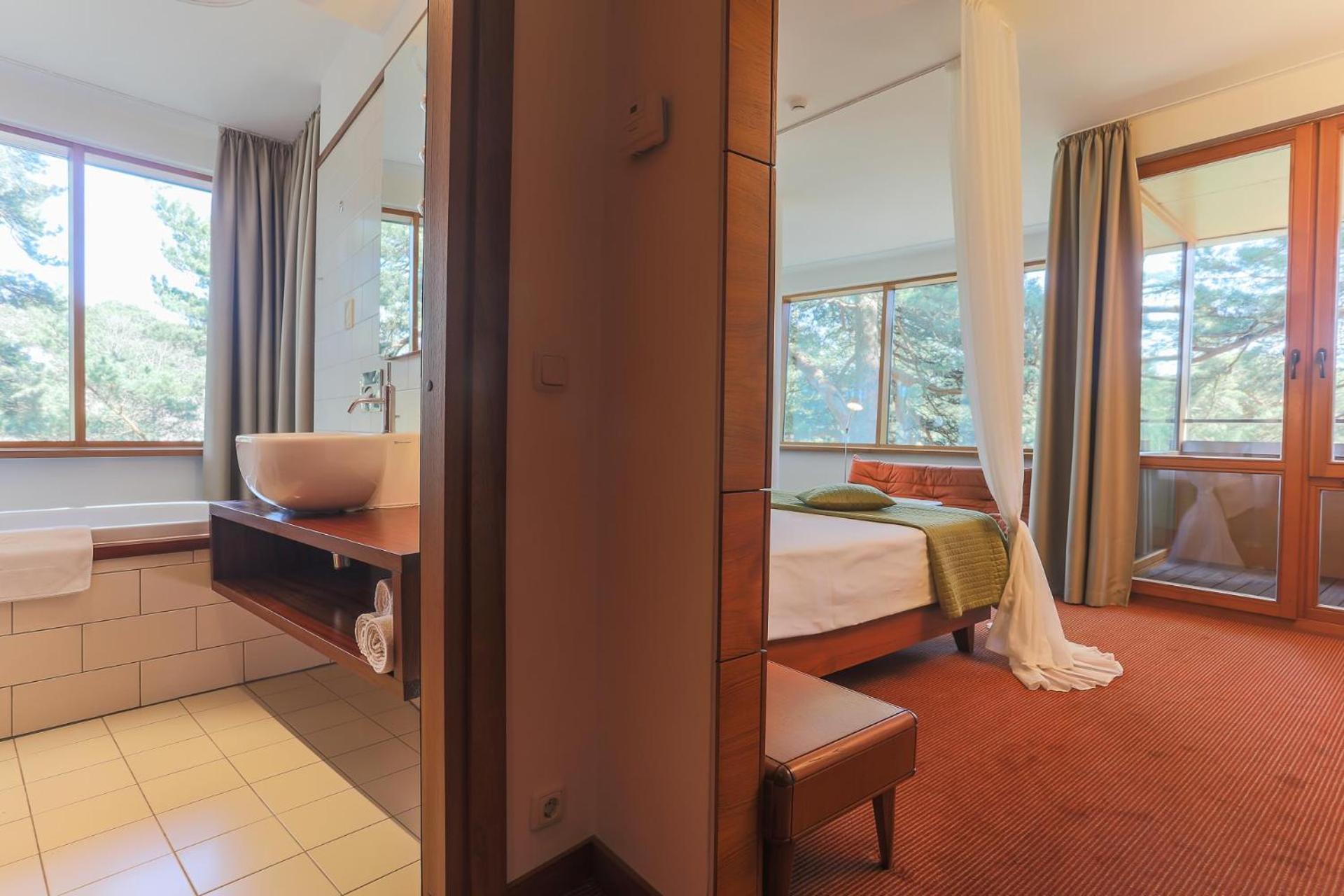 Deluxe Double Room with Spa Access - Building Luxury - Photo 4