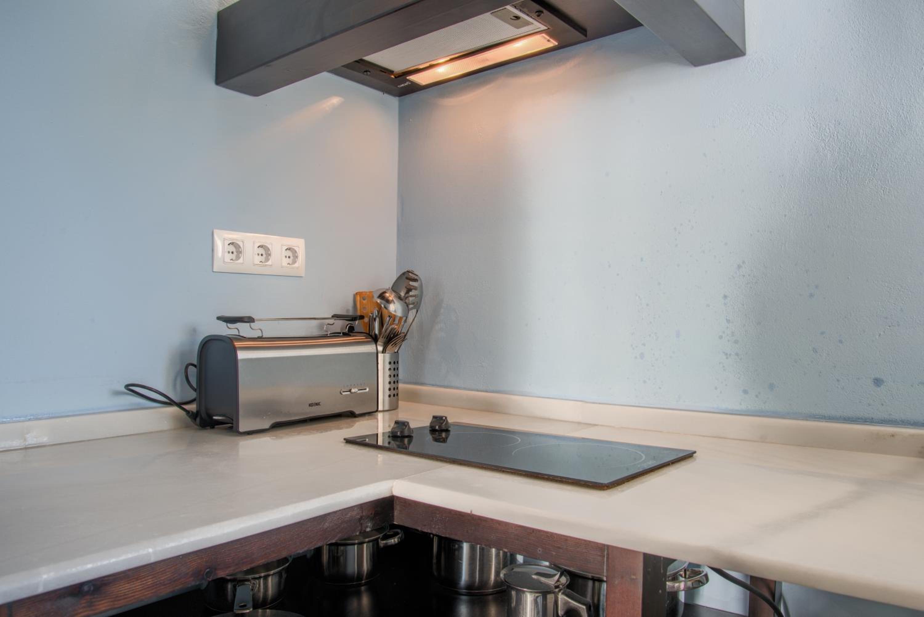 Apartment with kitchen photo 3