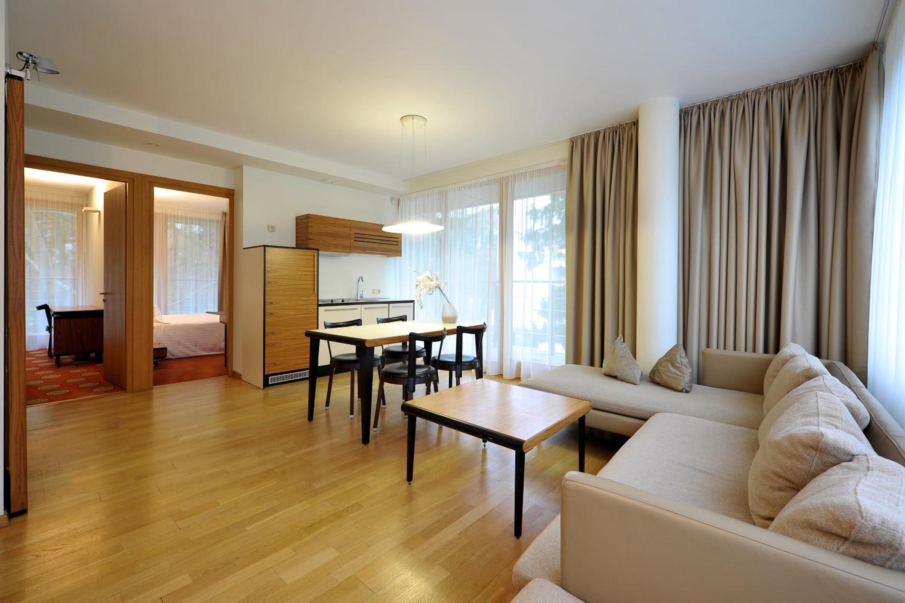 Luxury Two-Bedroom Apartment in Cottage with Spa Access (2 adults + 2 children) - Detached building - Photo 2