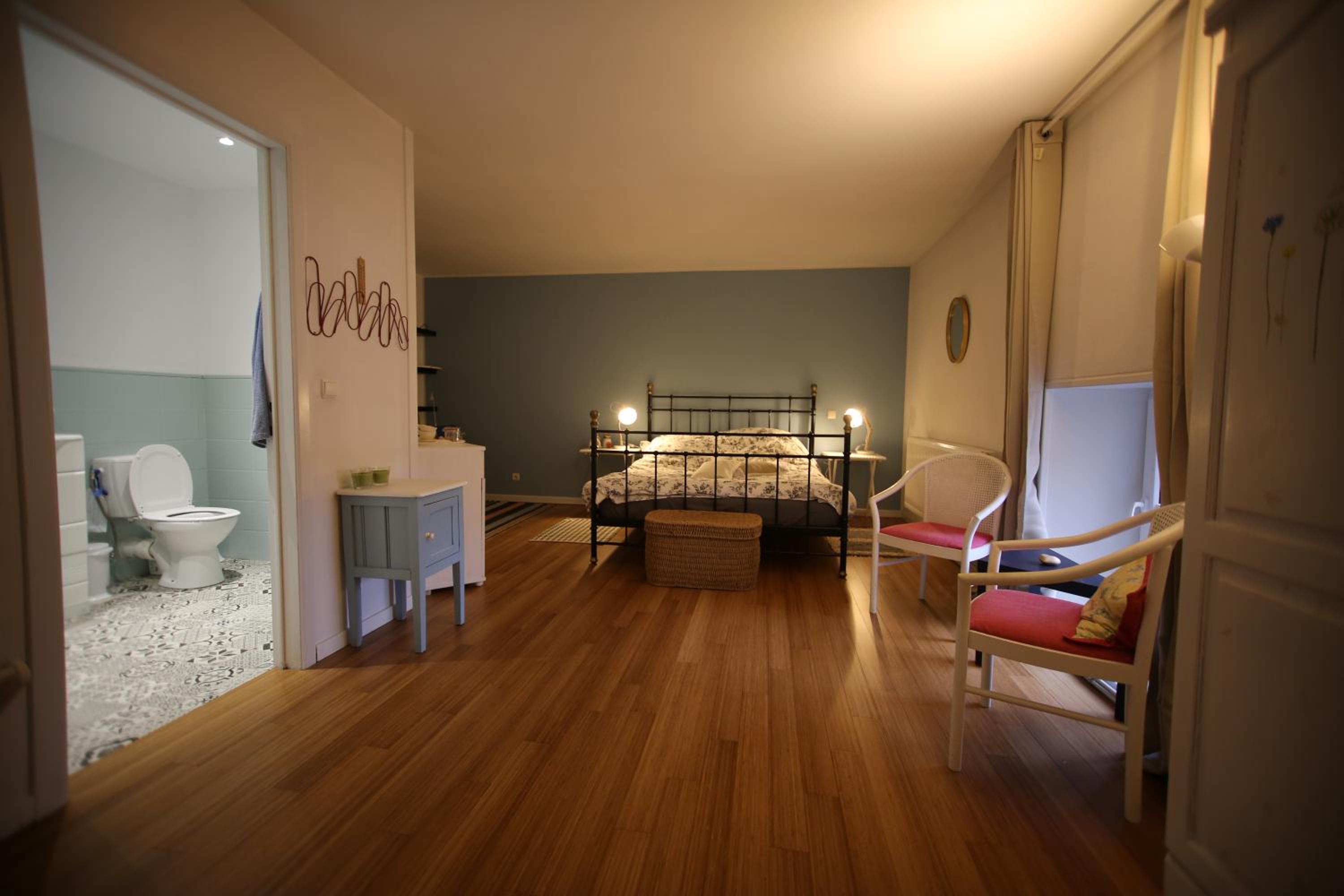 Deluxe Double Room with Extra Bed - Photo 1