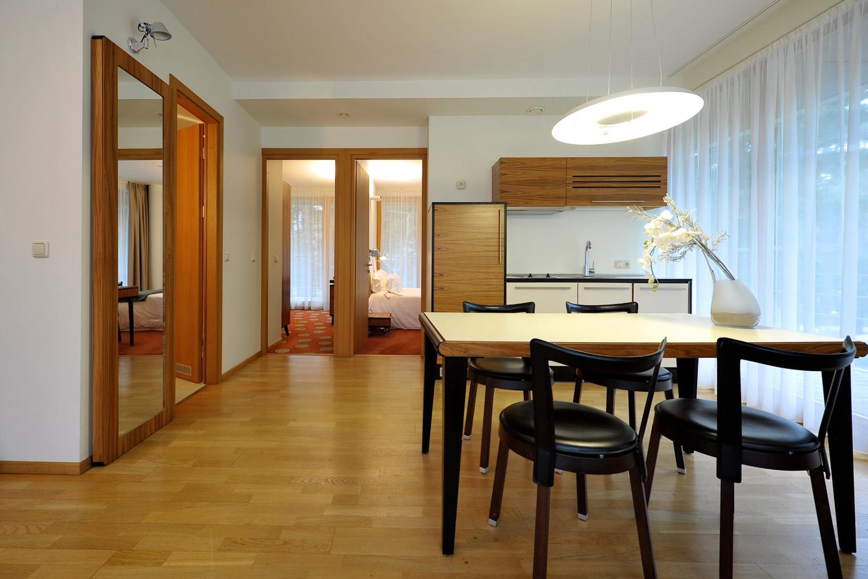 Luxury Two-Bedroom Apartment in Cottage with Spa Access (2 adults + 2 children) - Detached building - Photo 8