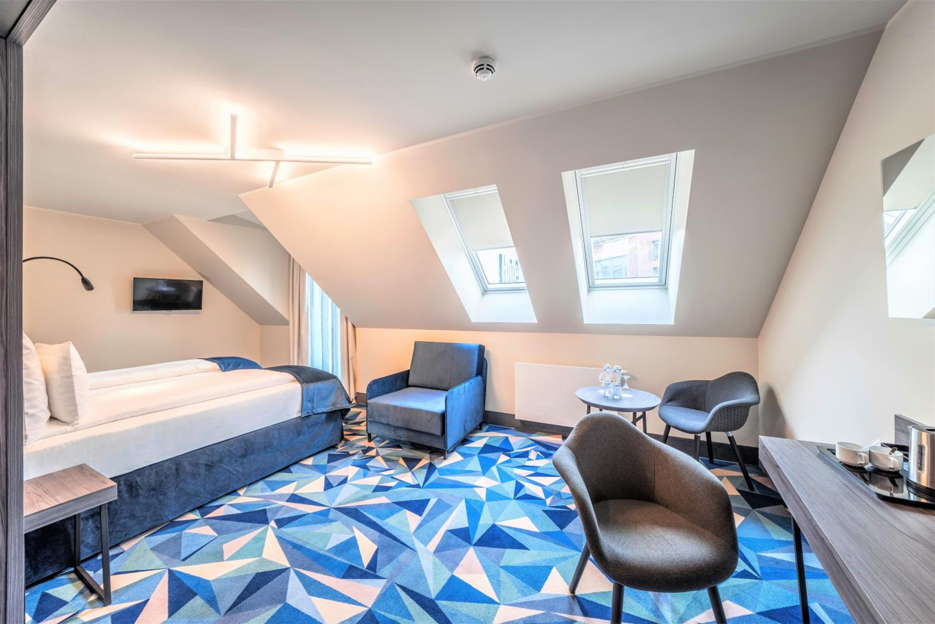 Superior Double or Twin Room - Photo 5
