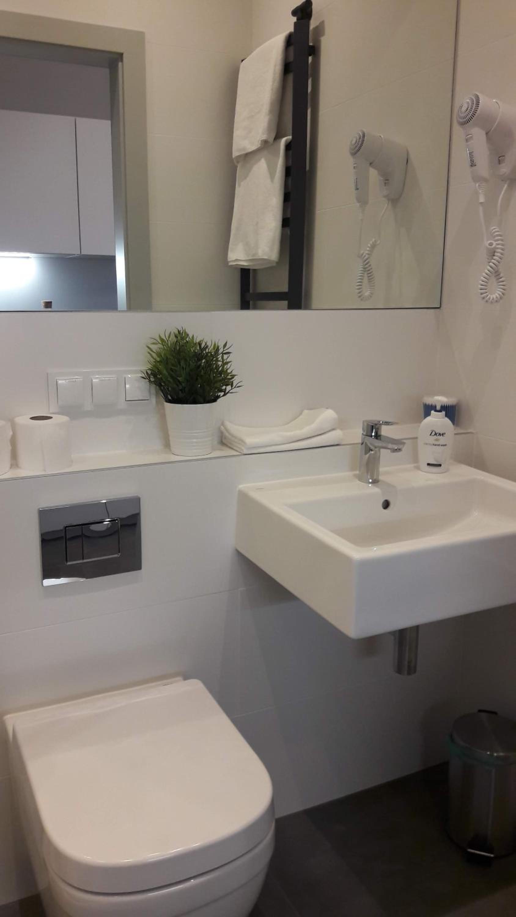 Studio Apartment - Photo 12