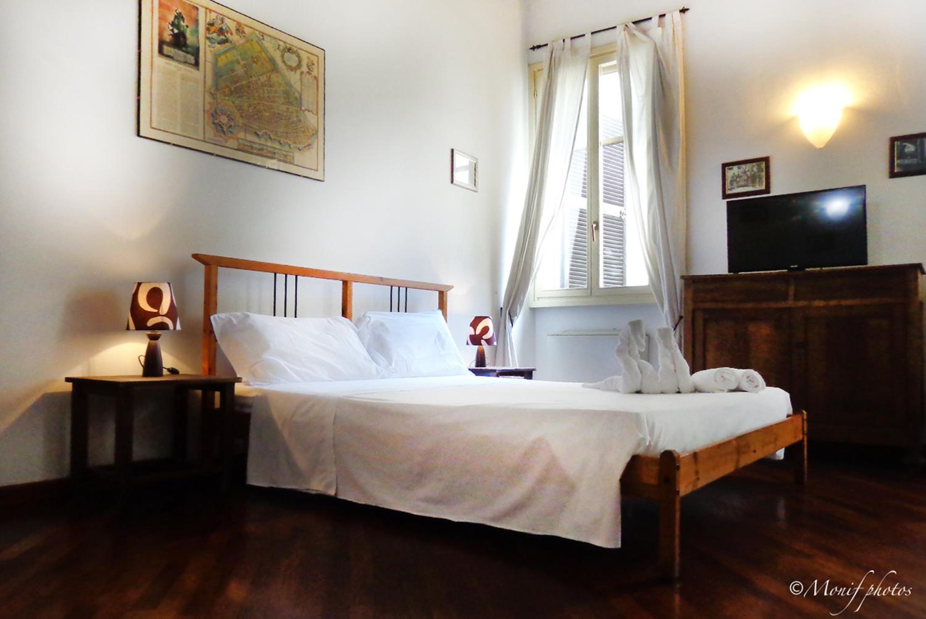 Double Room - Photo 9