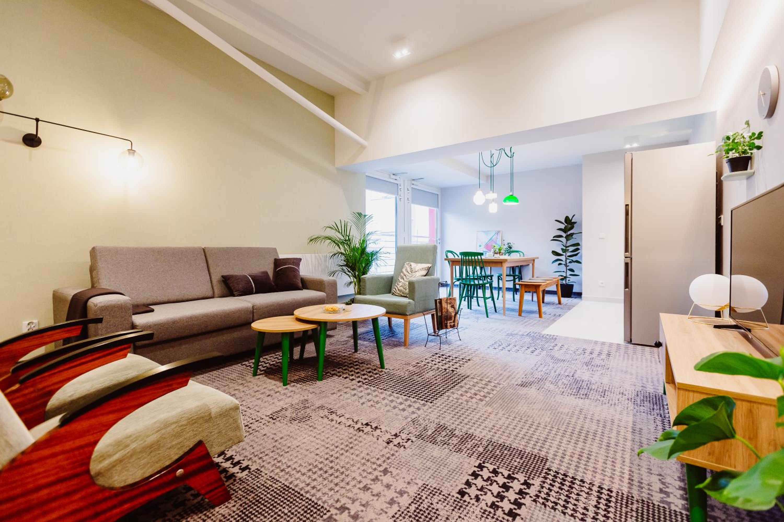 Superior Apartment