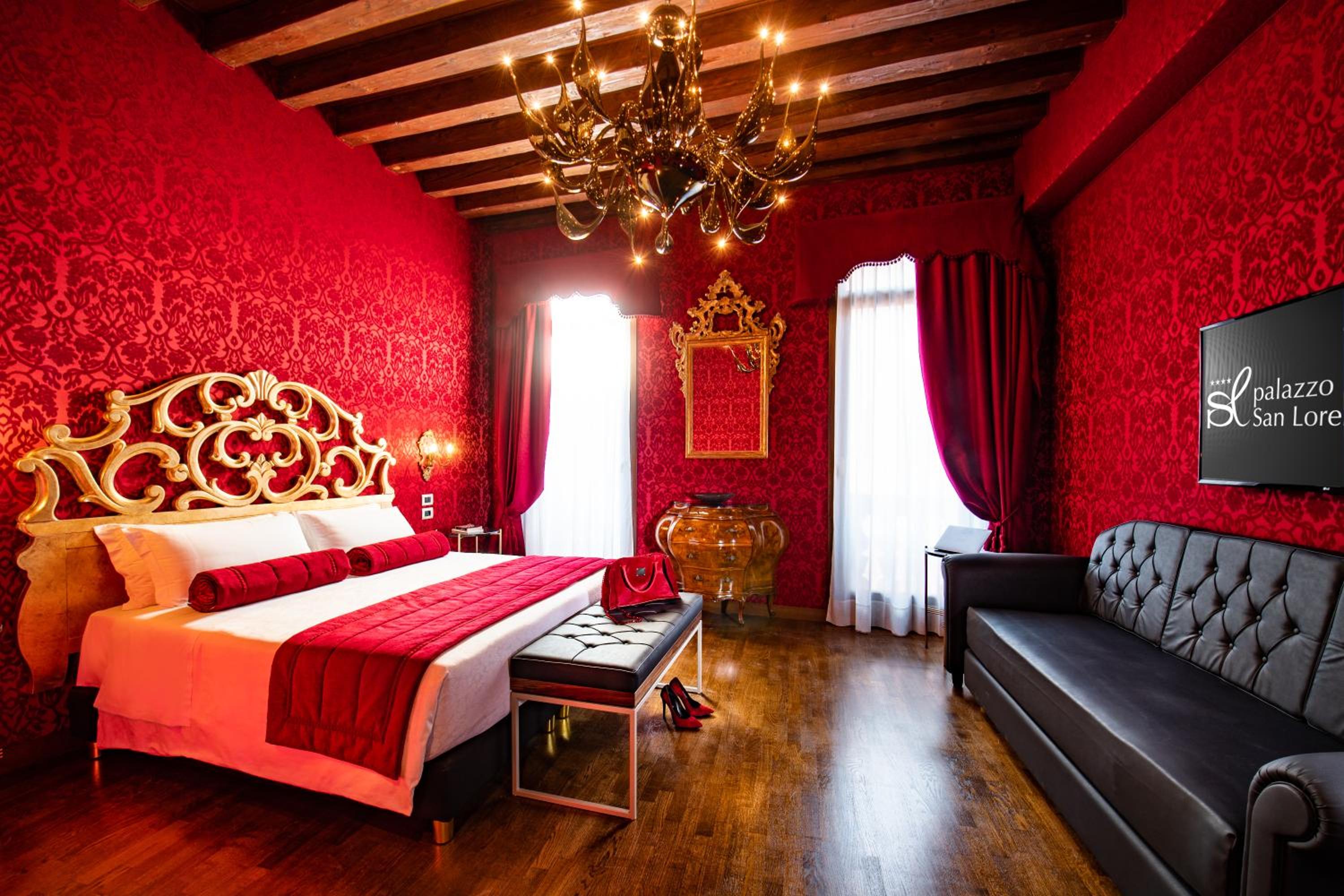 Deluxe Double or Twin Room with Canal View