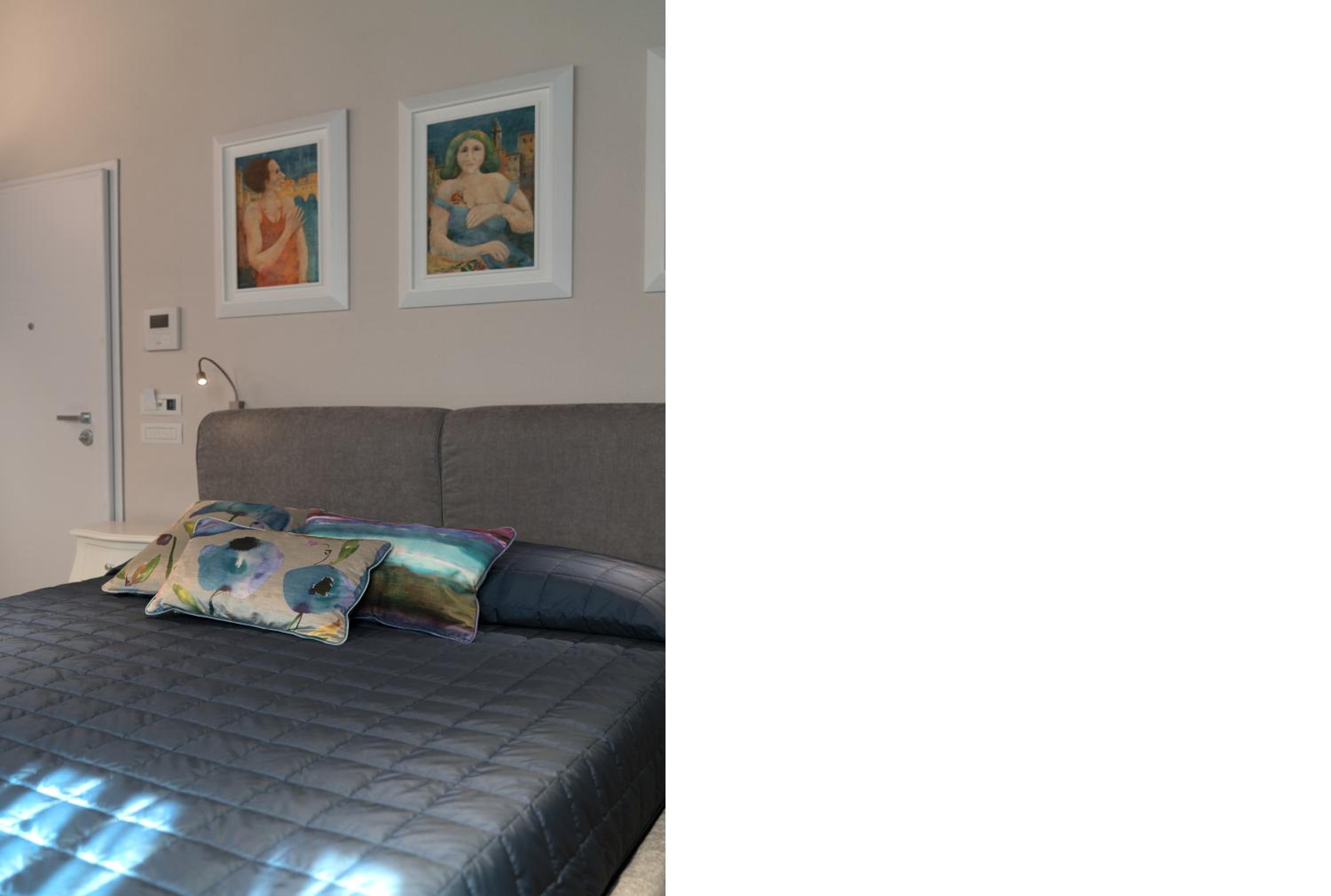 Studio Apartment photo 2
