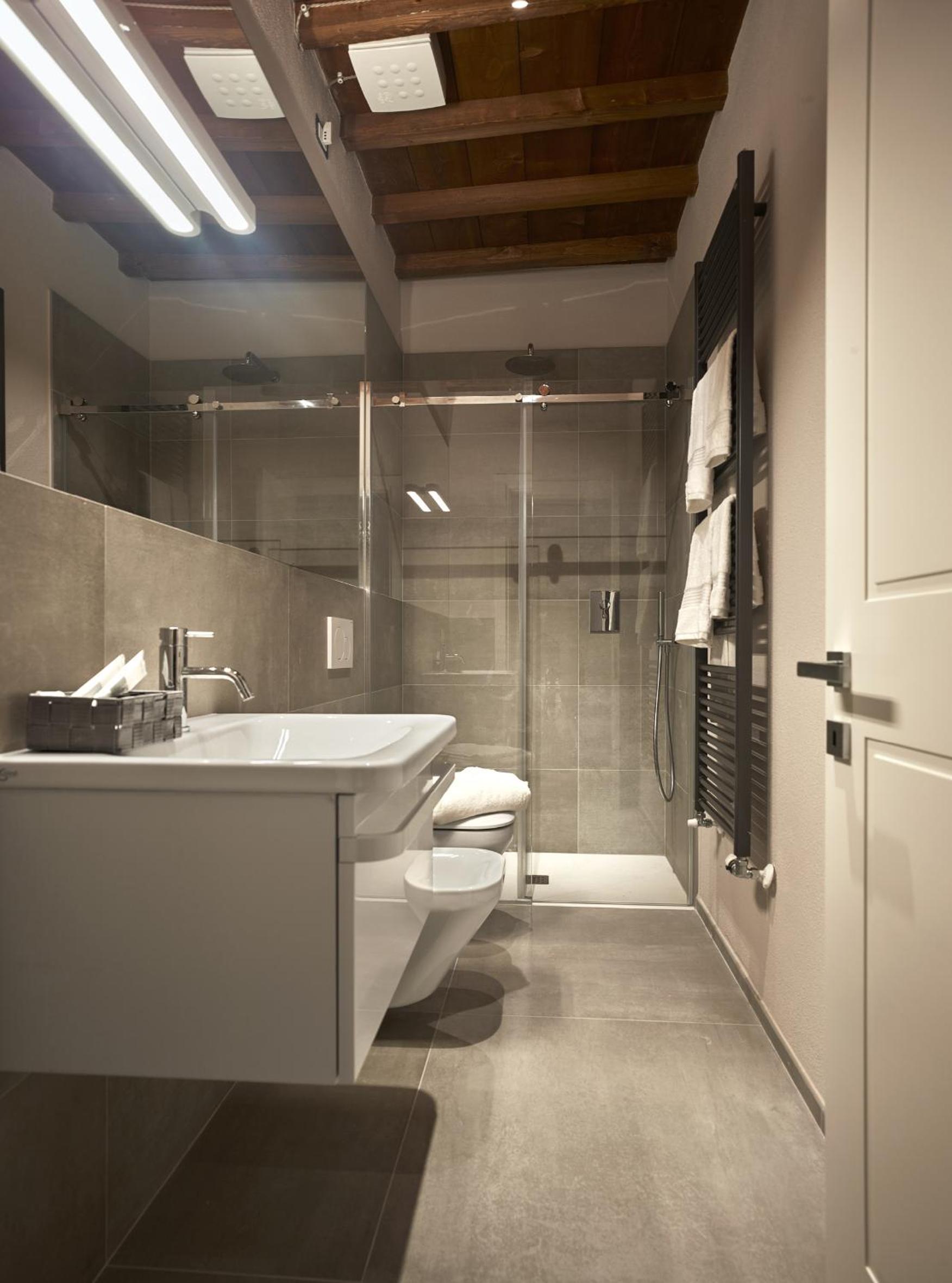 Apartment - Ground Floor photo 2